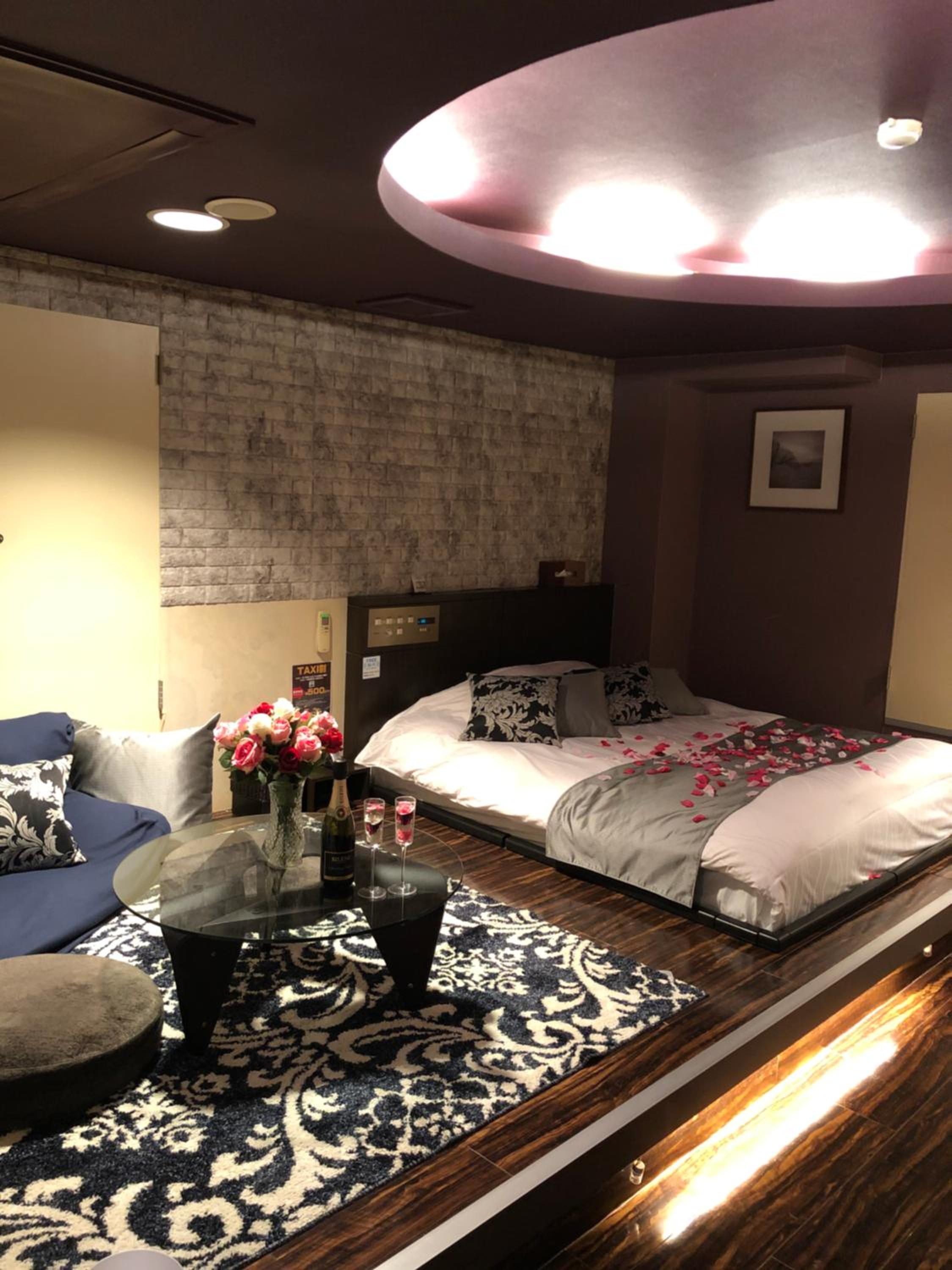 Standard Double Room - Photo 6