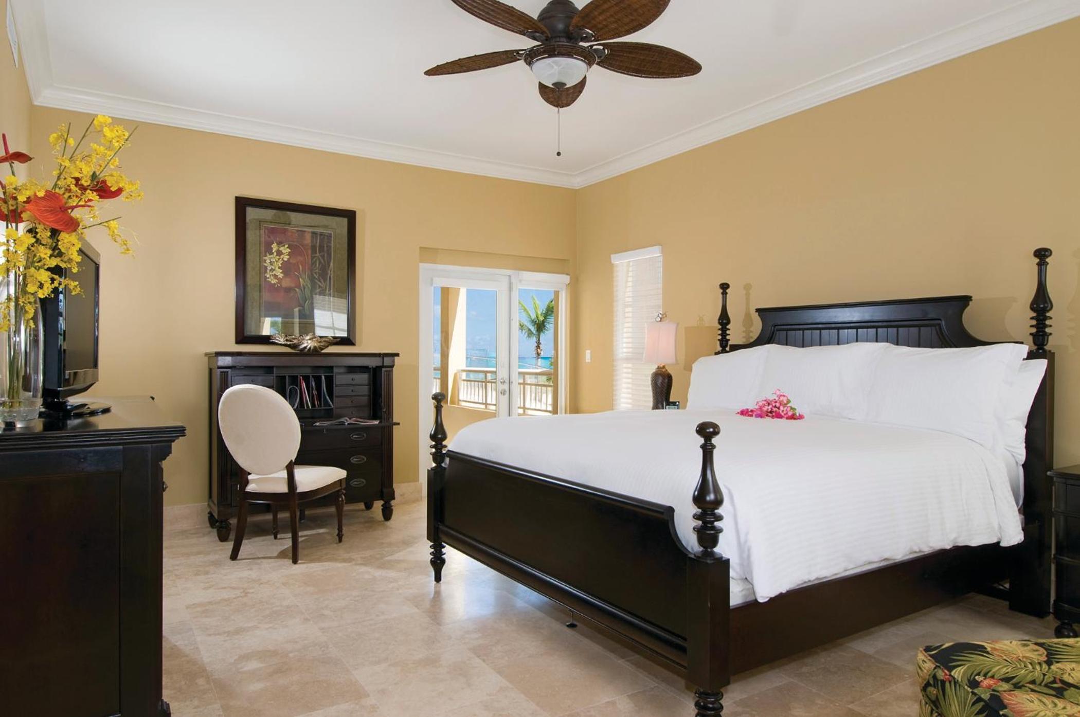 2 Bdrm Oceanfront Deluxe Suite