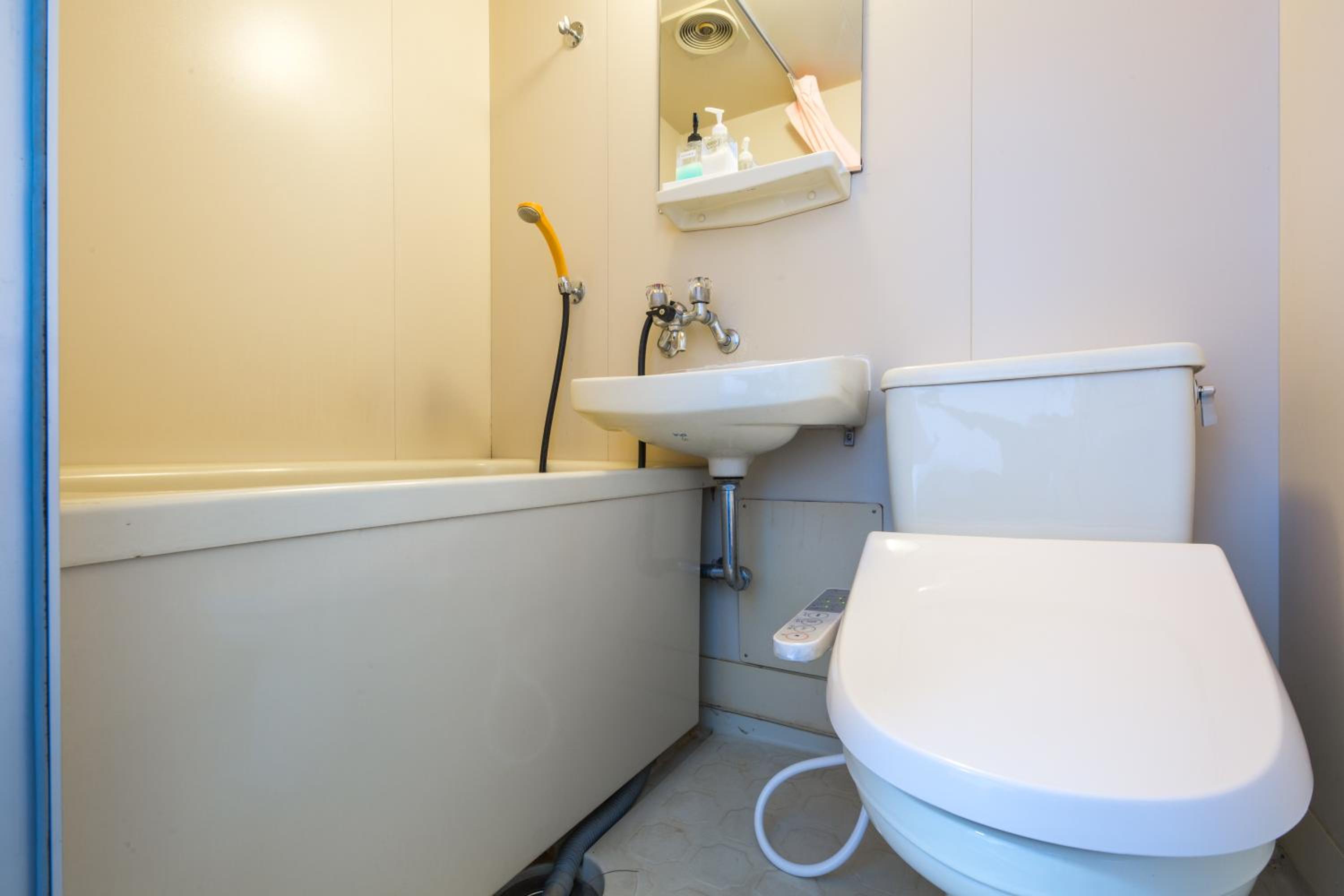 Double Room - Photo 5