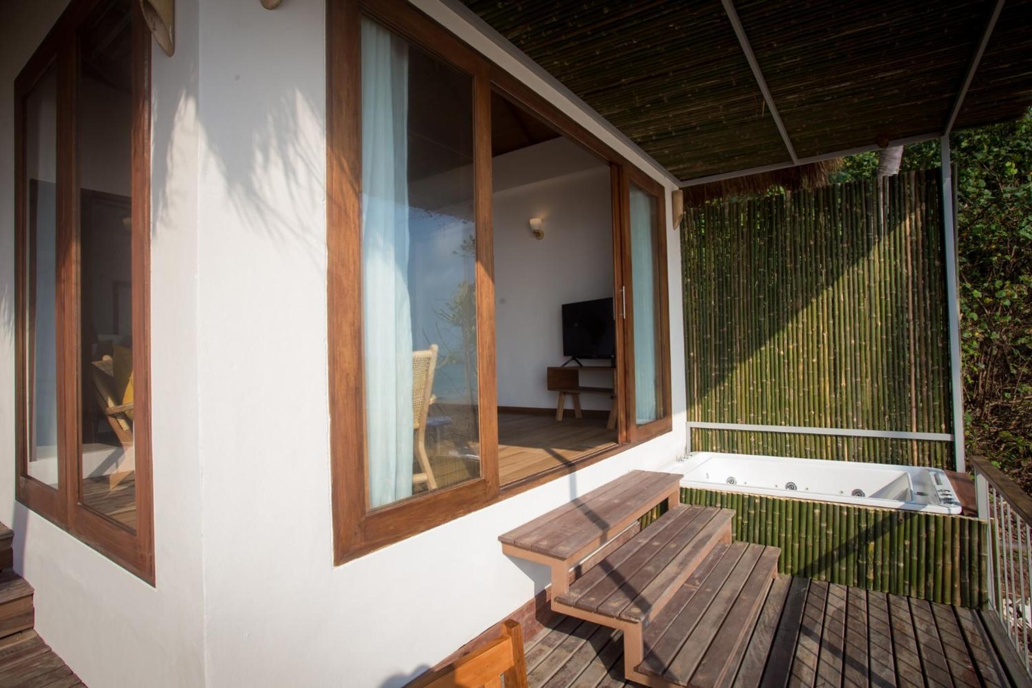 King Suite with Sea View - Photo 5