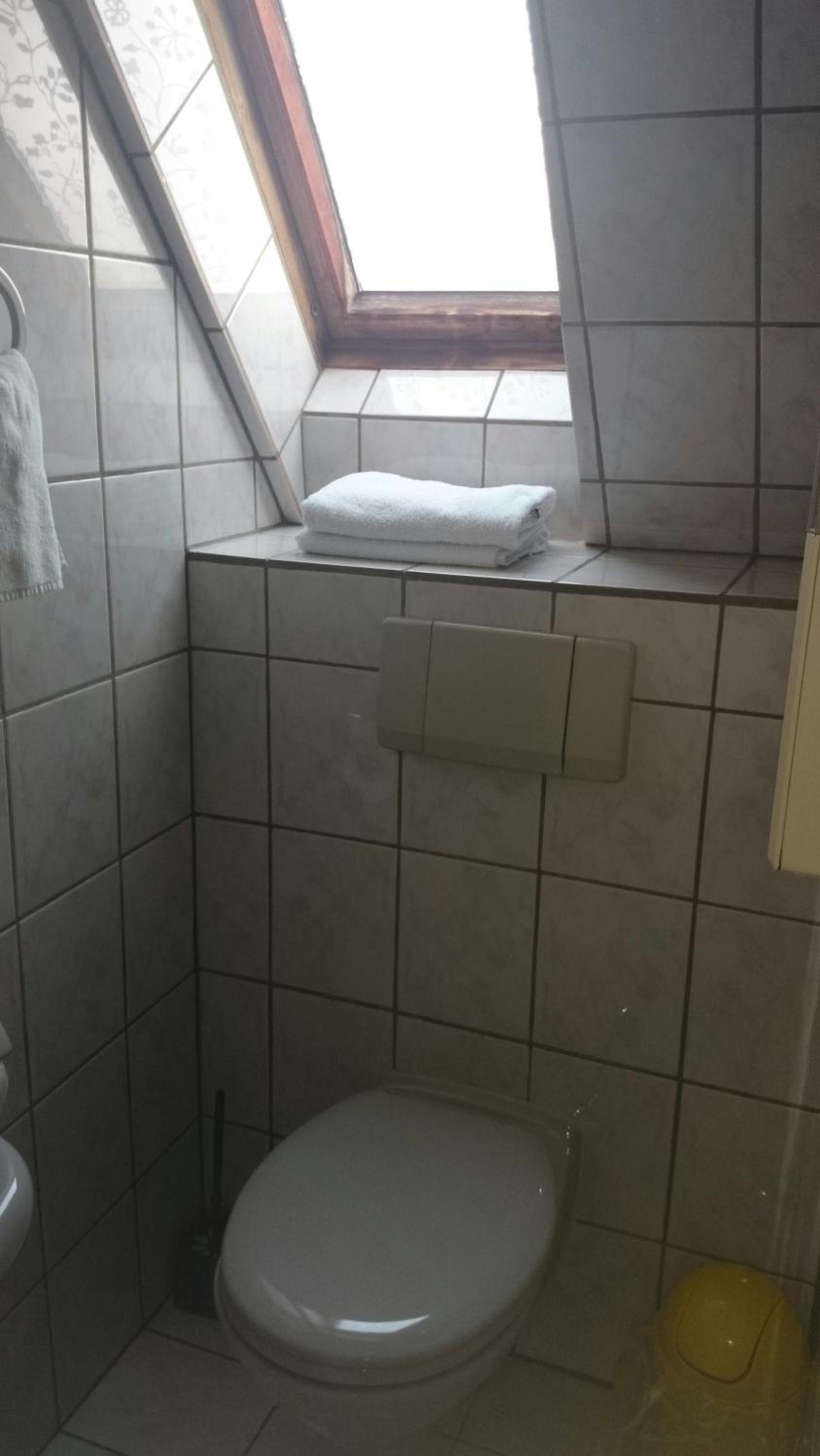 Double Room - Photo 12