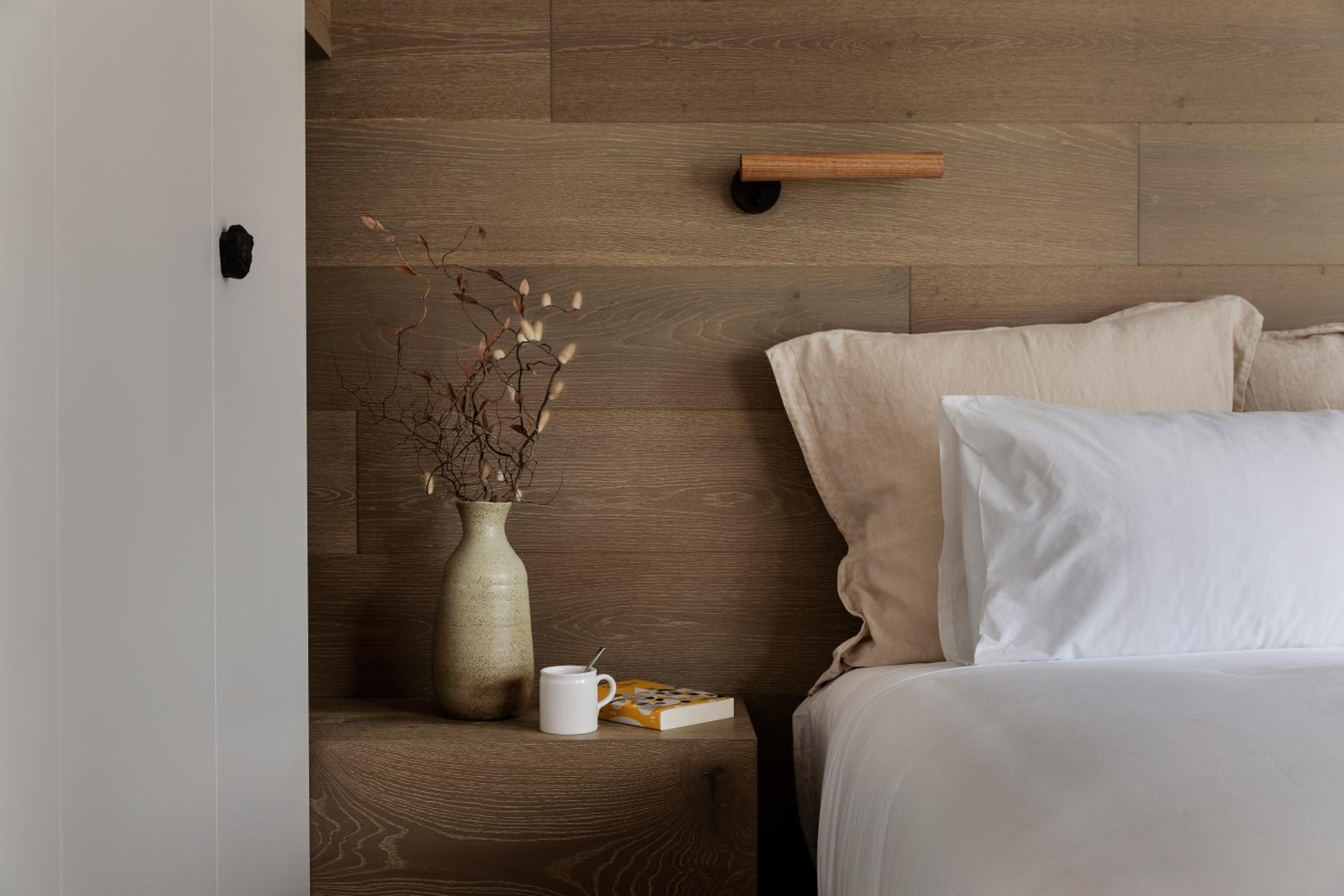 King or Twin Room - City View - Photo 6