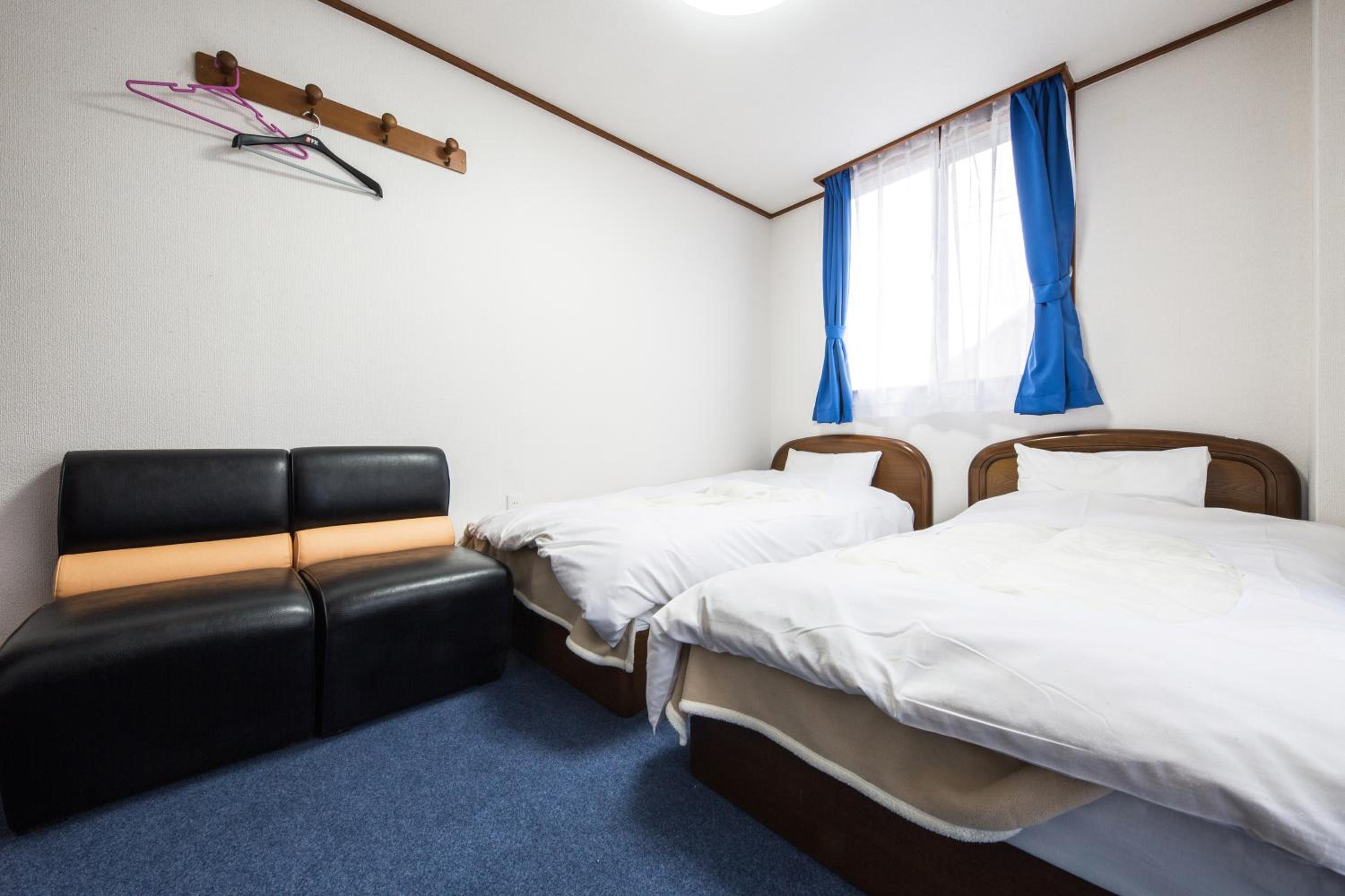 Quadruple Room - Photo 4