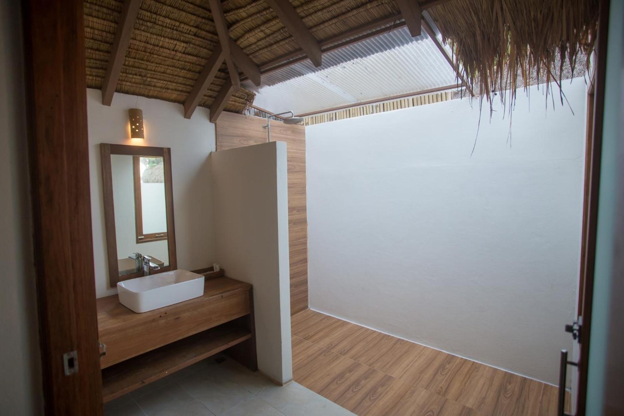 King Suite with Sea View - Photo 6