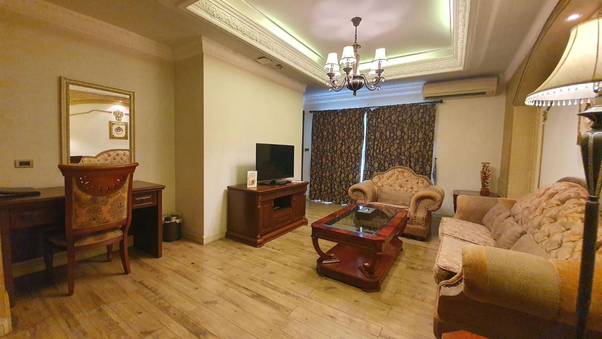One-Bedroom Suite