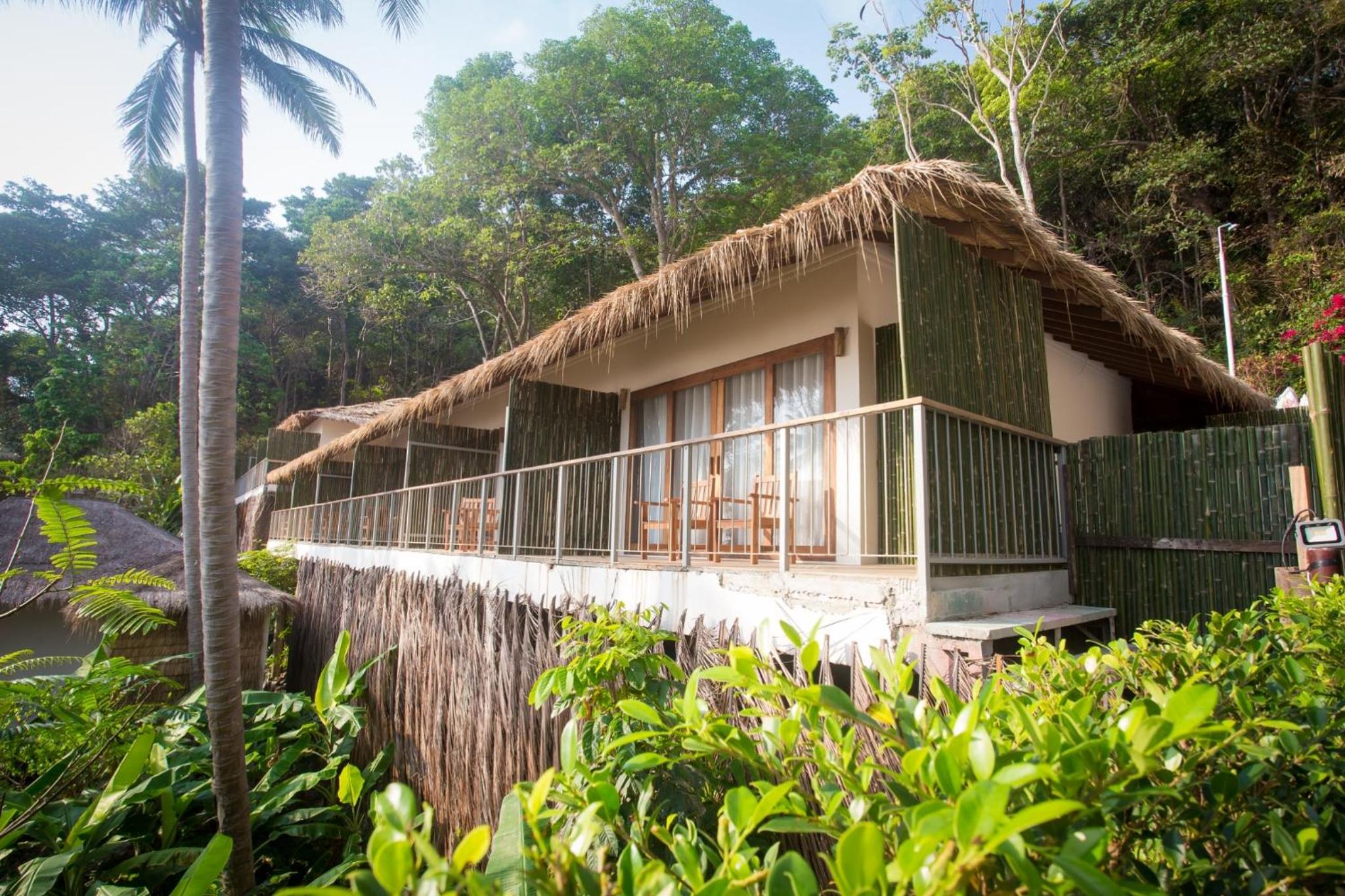 Deluxe Double Room with Balcony and Sea View - Photo 8