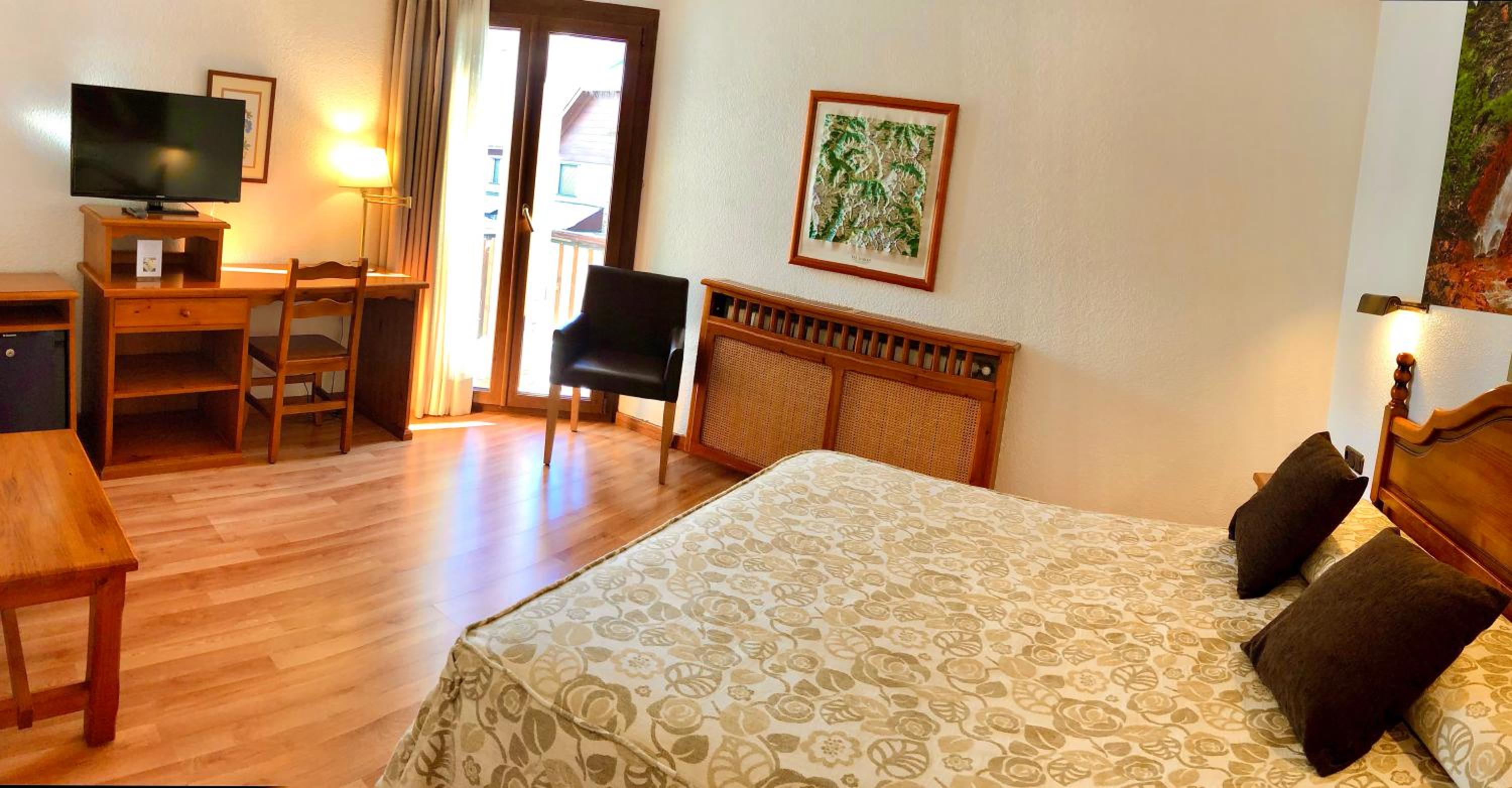 Double or Twin Room photo 3