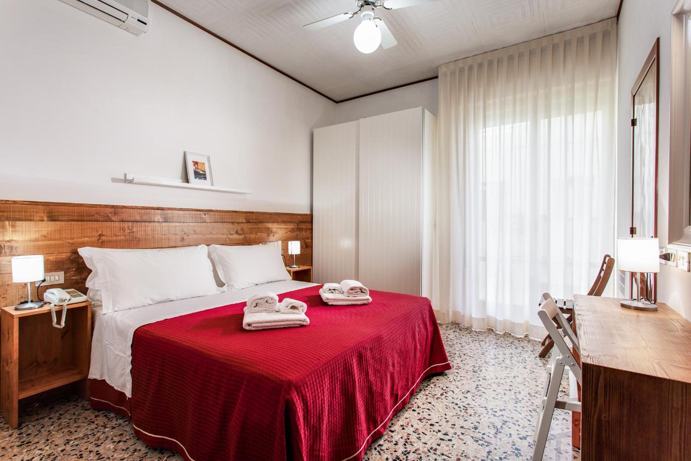 Triple Room with Balcony photo 3