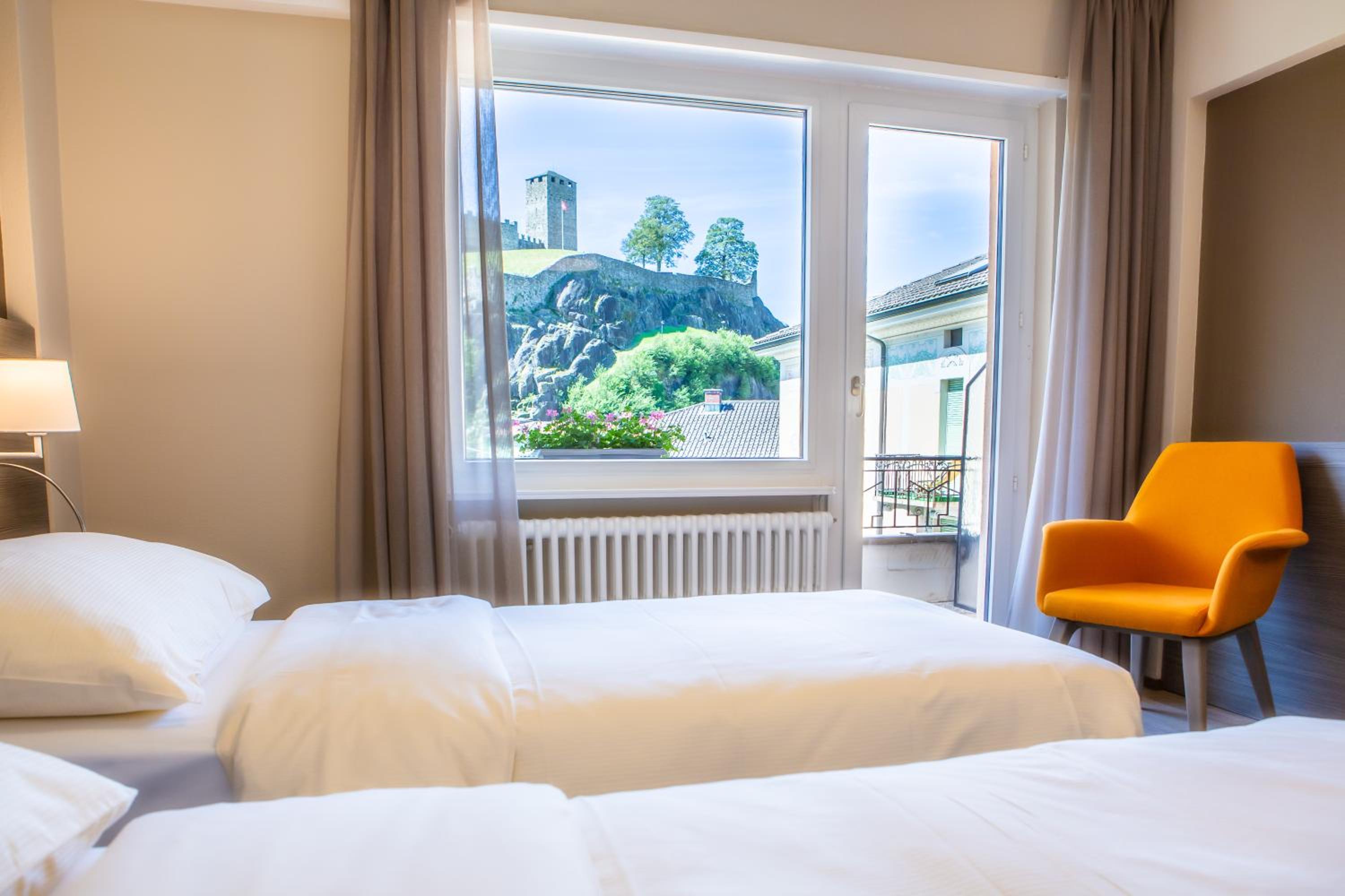 Comfort Double or Twin Room with Balcony and Castle View