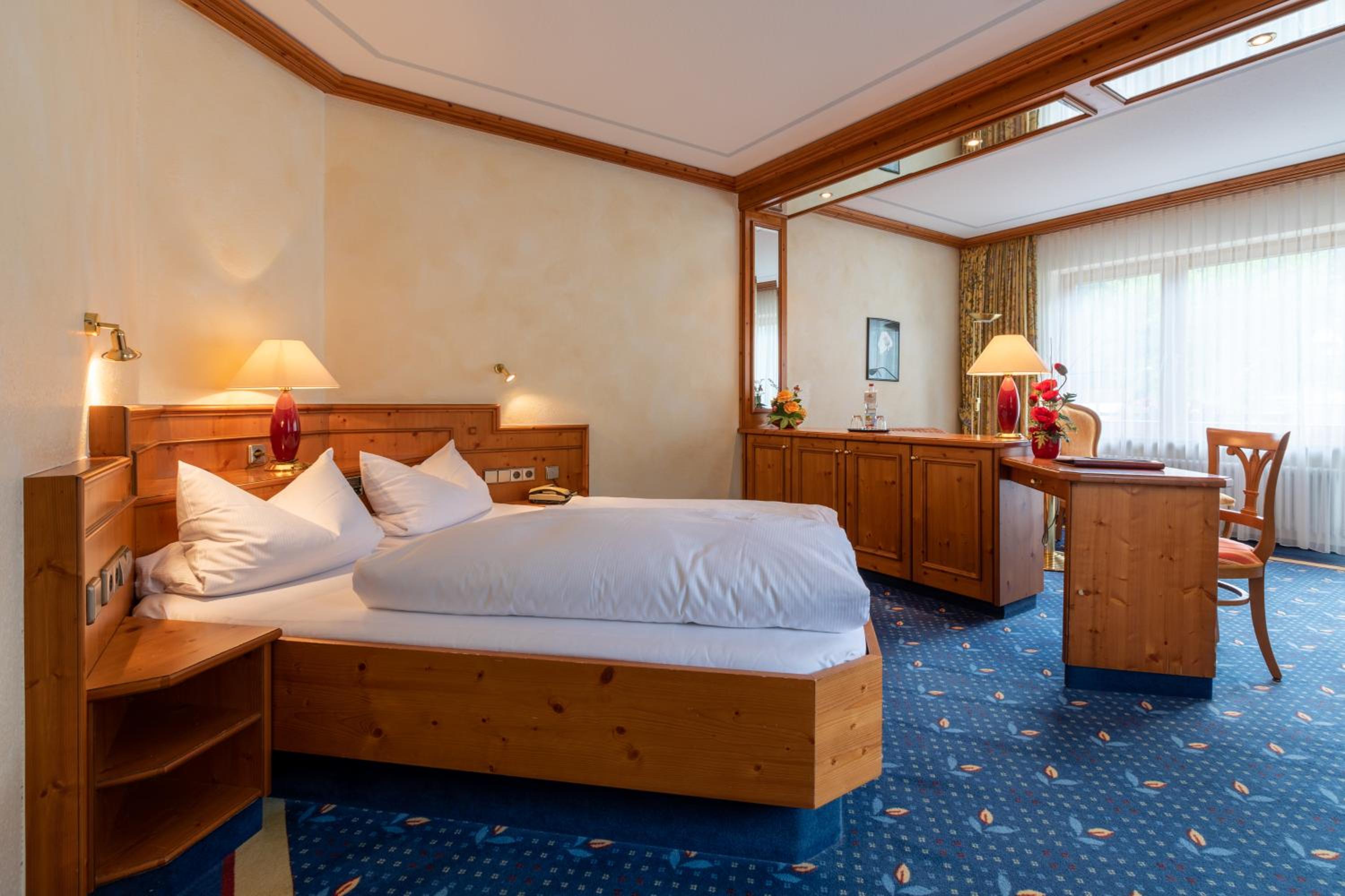 Large Double Room with balcony