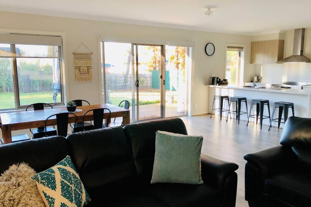 Three-Bedroom House photo 1