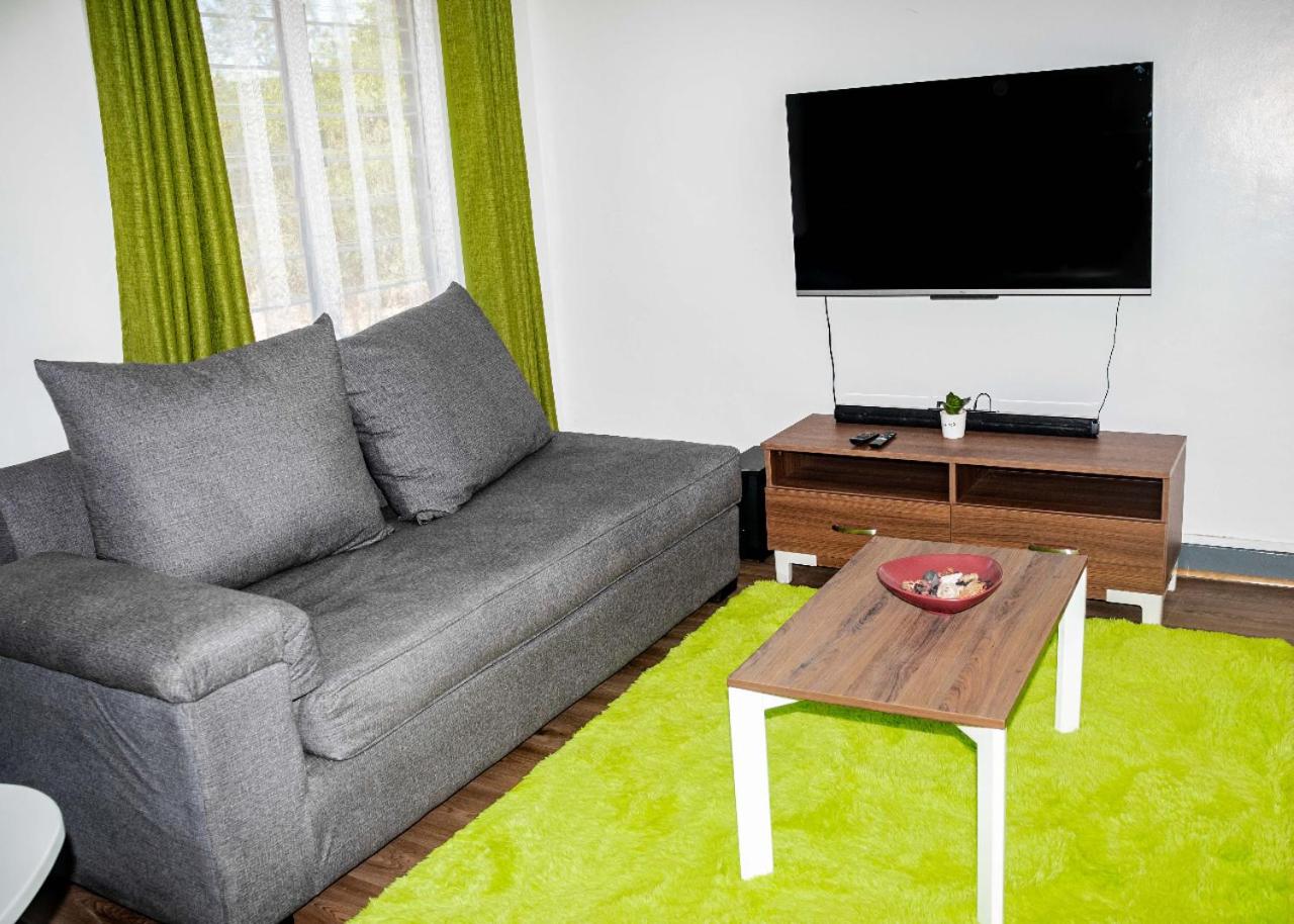 One-Bedroom House photo 1