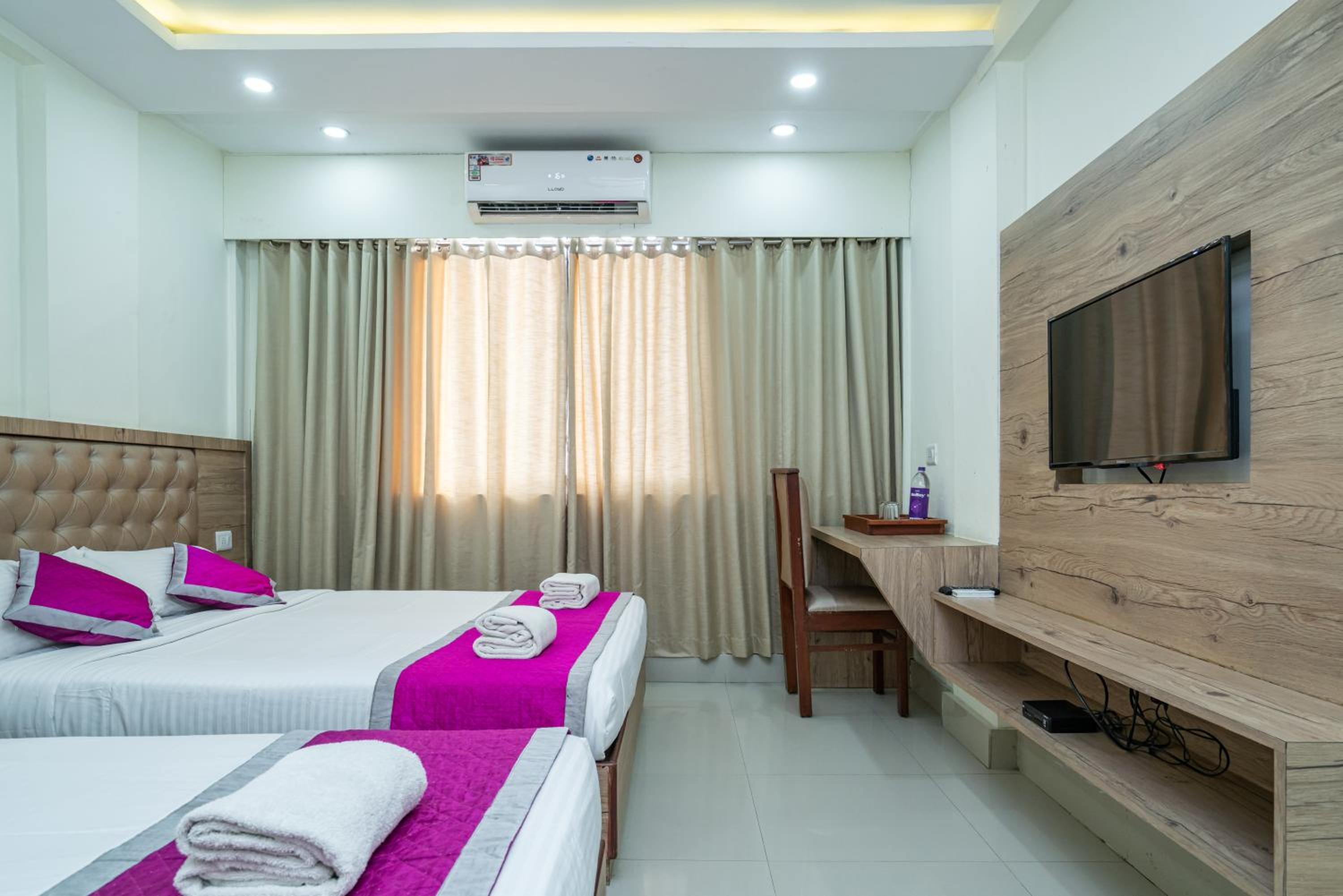Deluxe Triple Room - Photo 7