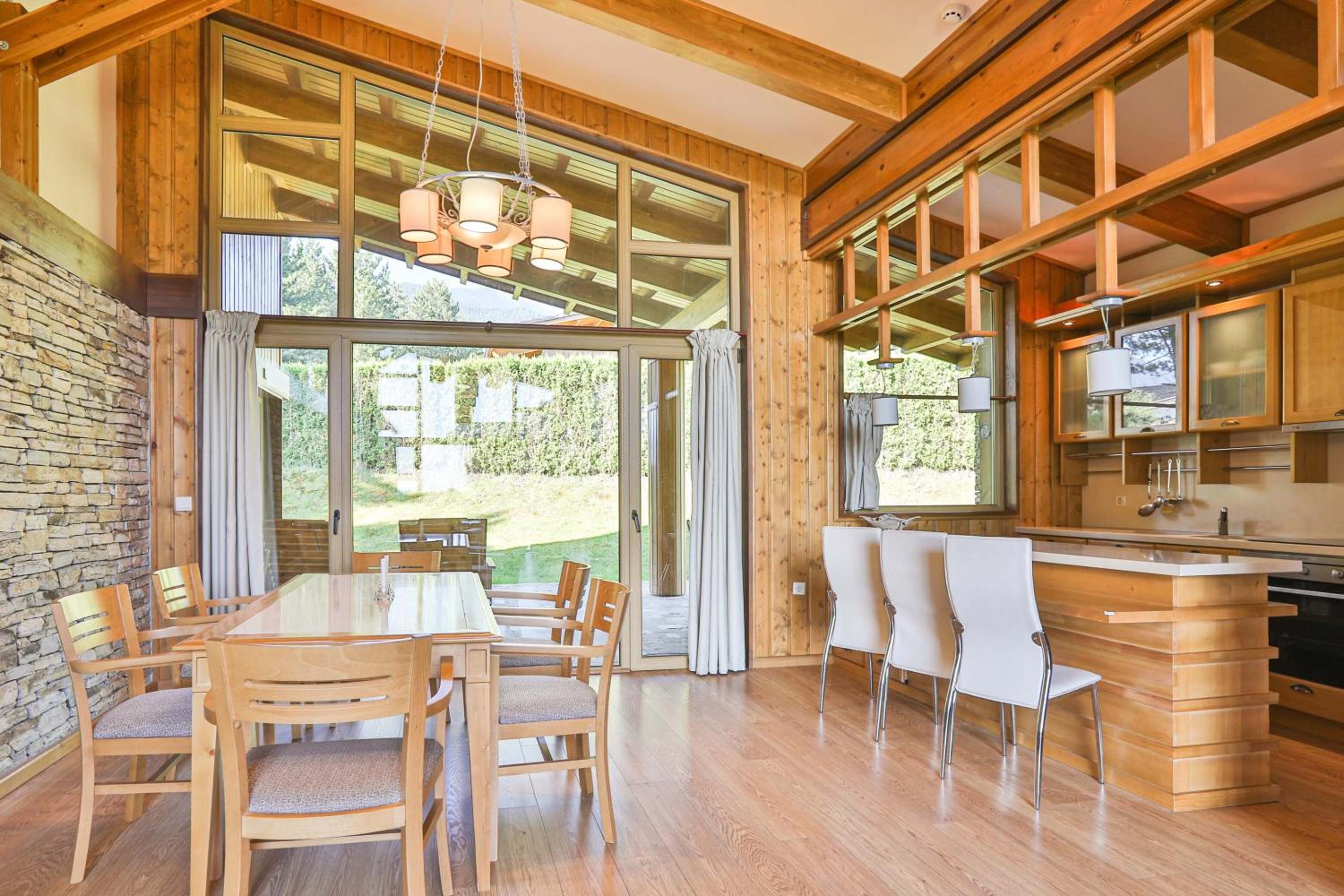 Malina Three-Bedroom Chalet - Photo 2