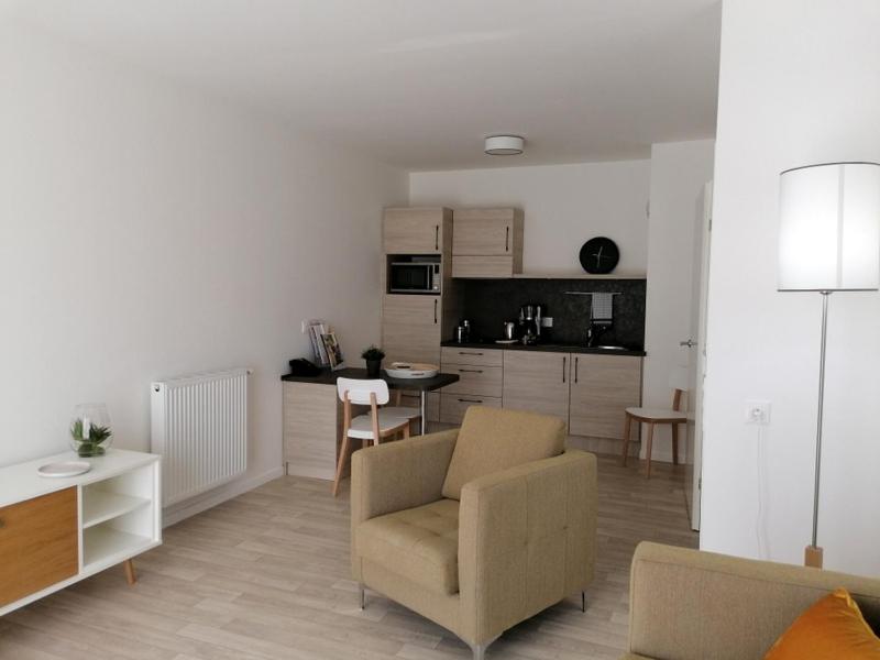 One-Bedroom Apartment - Photo 6