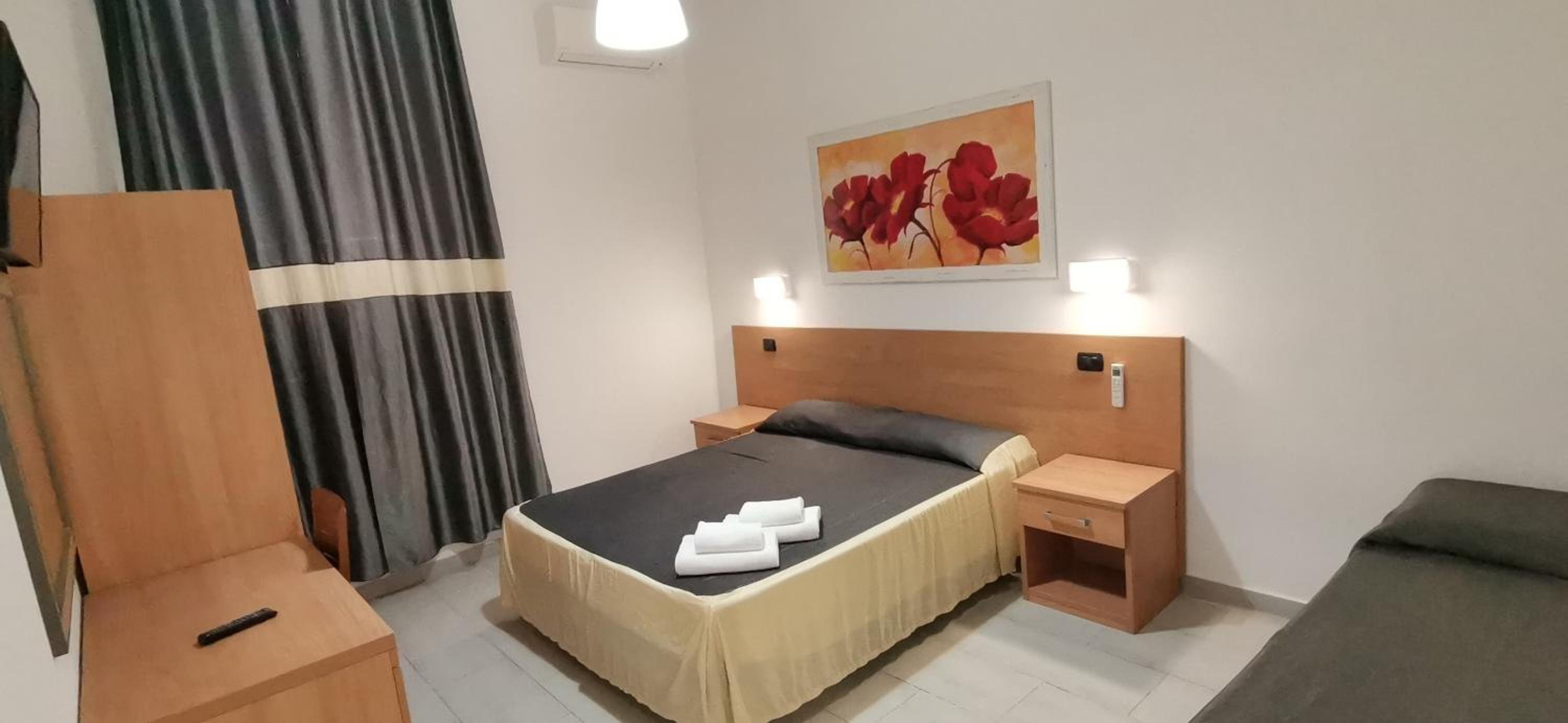 Double or Twin Room photo 1