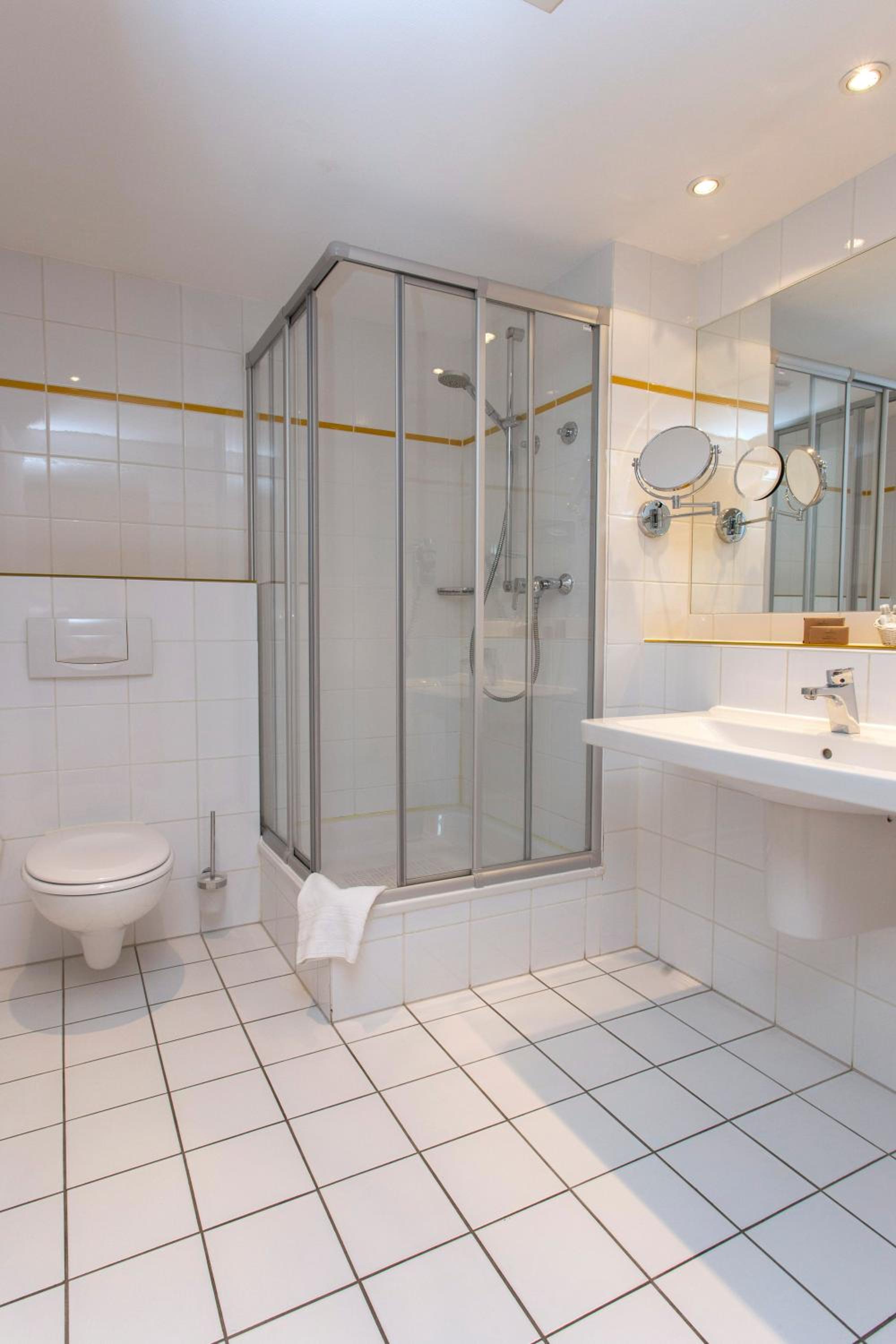 Standard Double Room - Photo 3