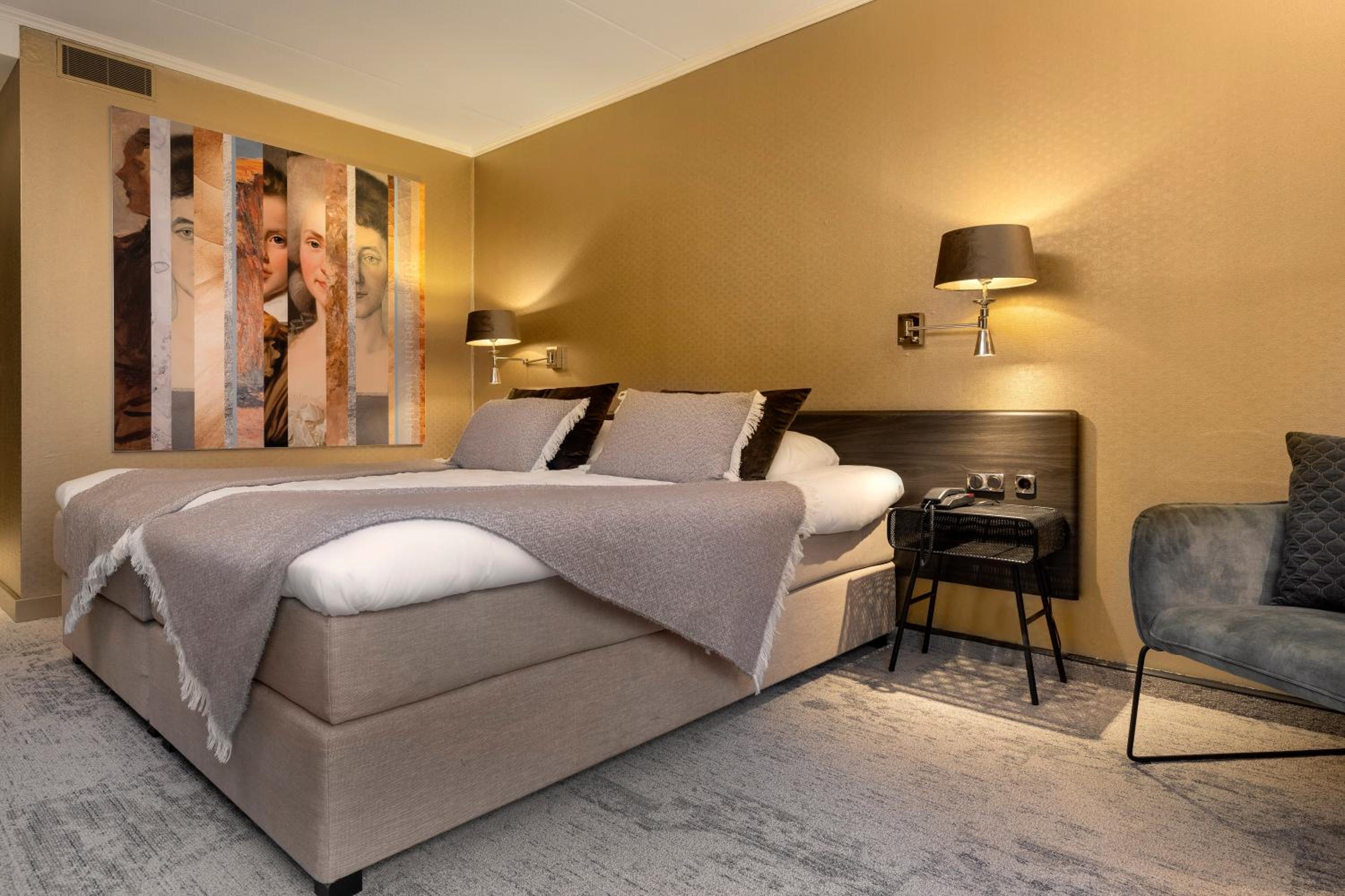 Deluxe Double or Twin Room with French Balcony photo 3