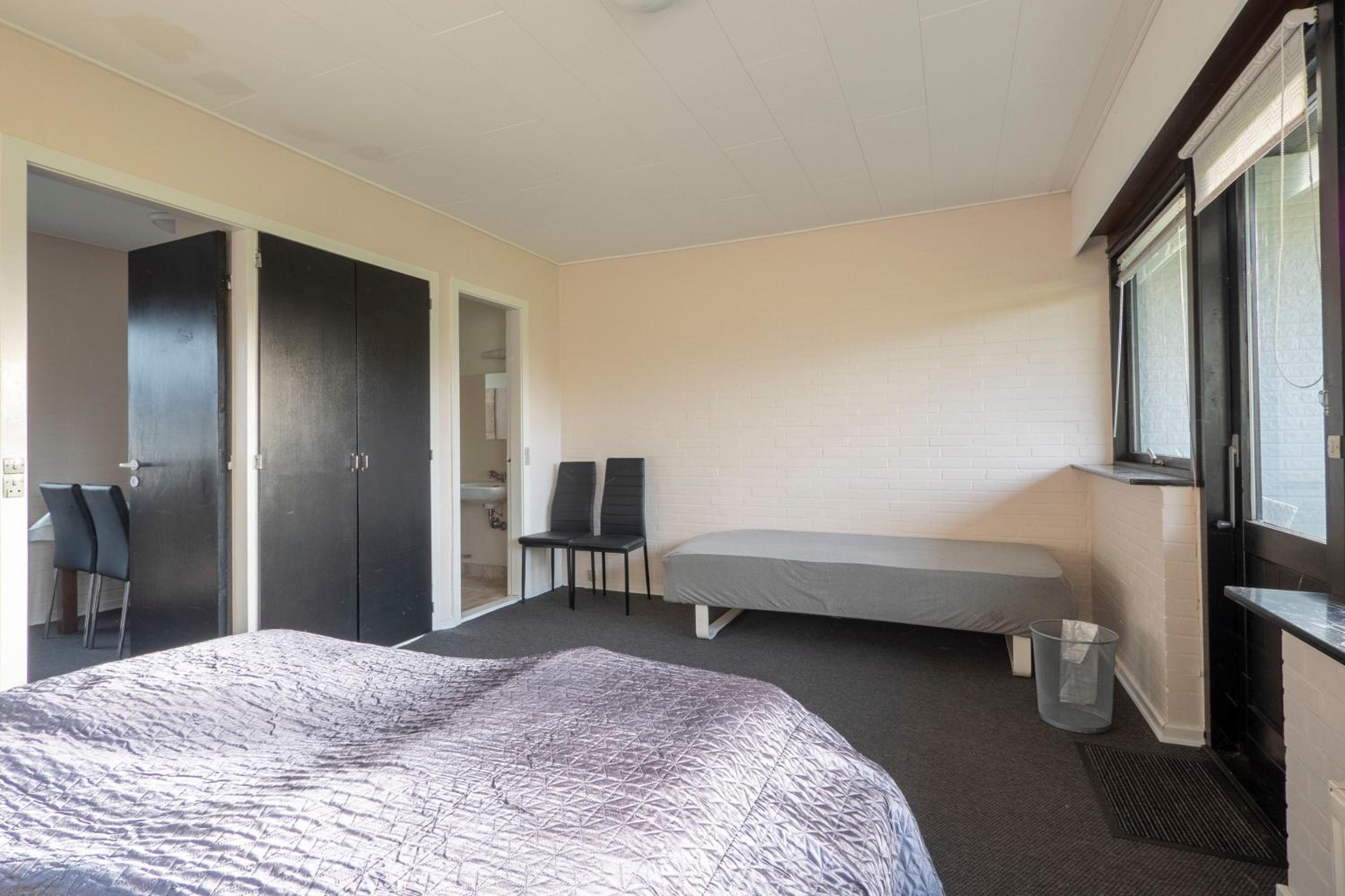 Twin Room with Bathroom