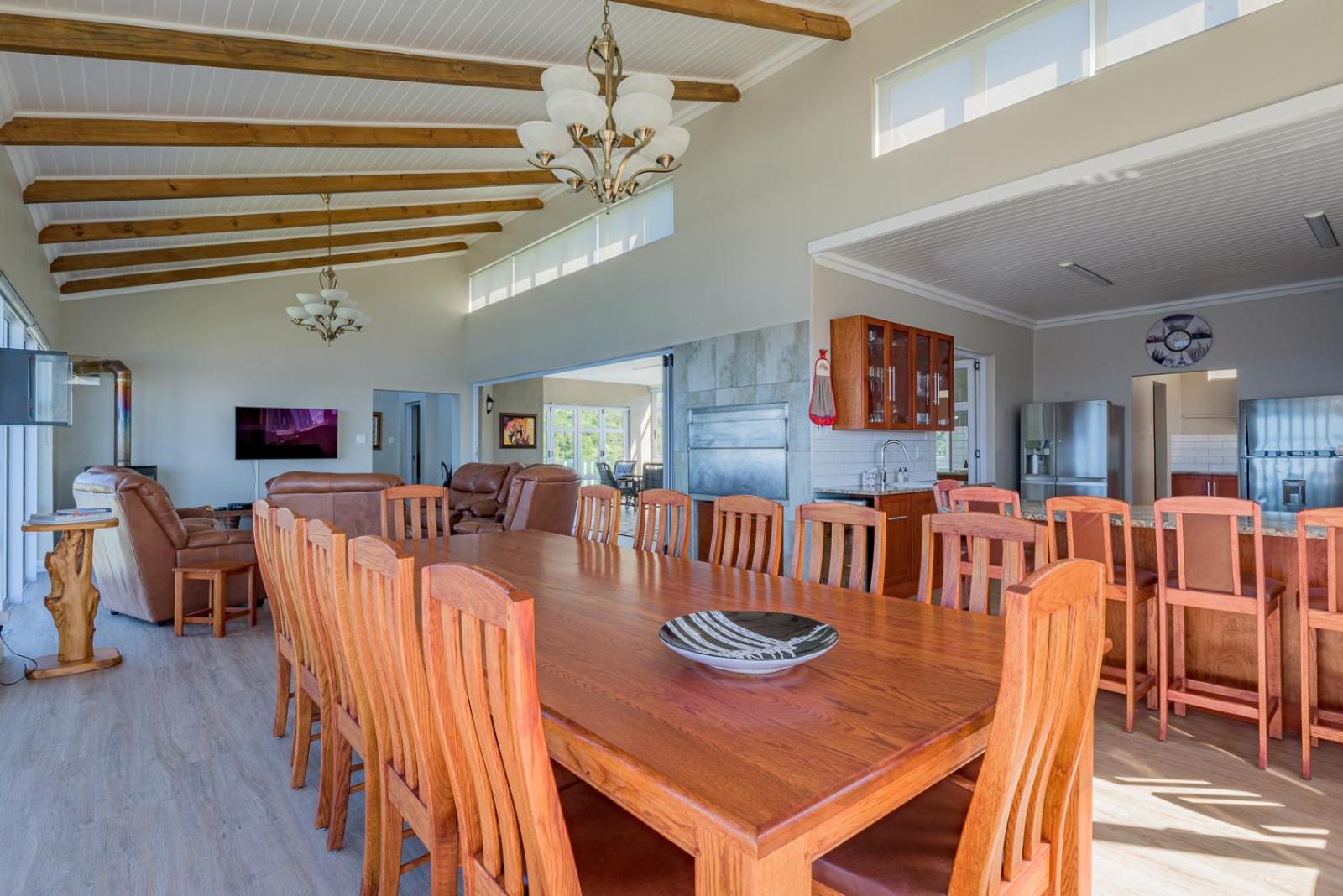 Villa photo 2