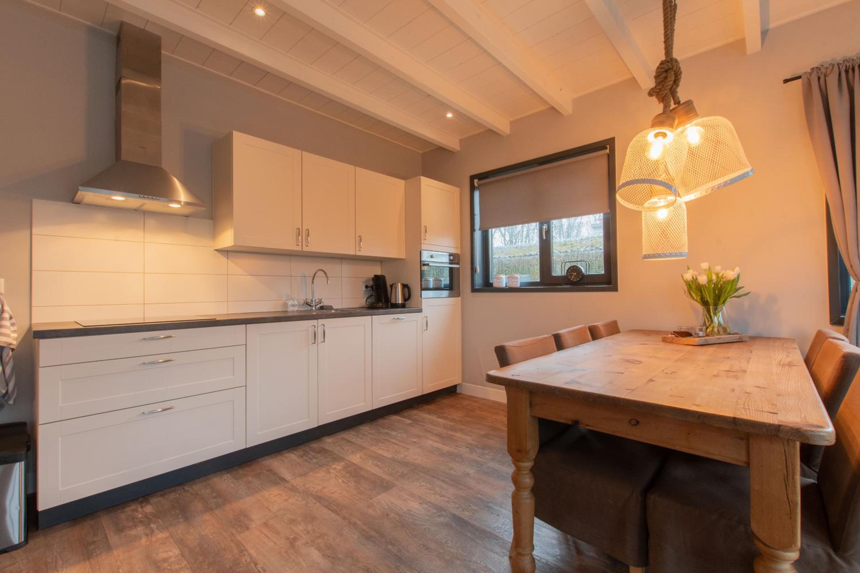 Three-Bedroom House photo 2