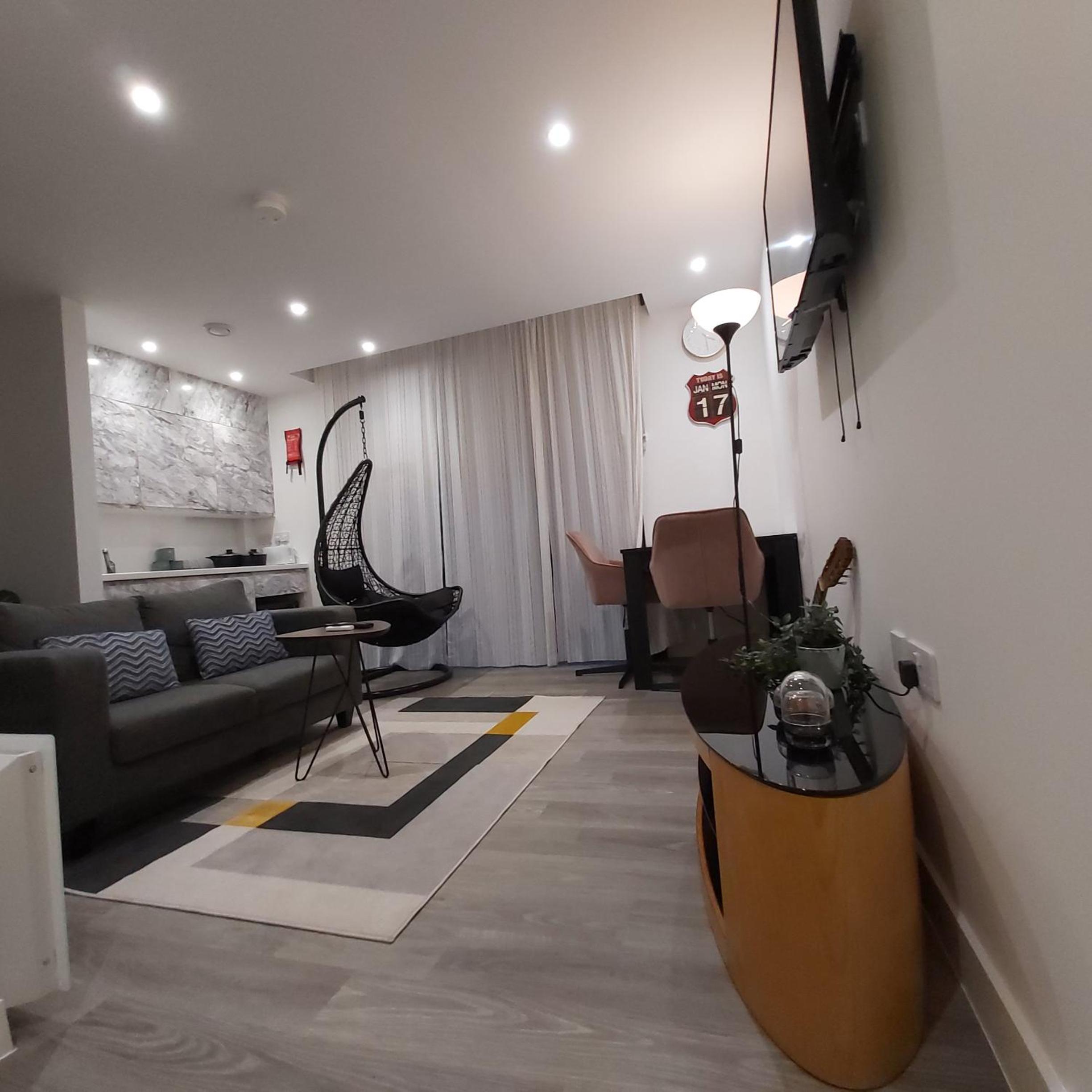 Studio Apartment