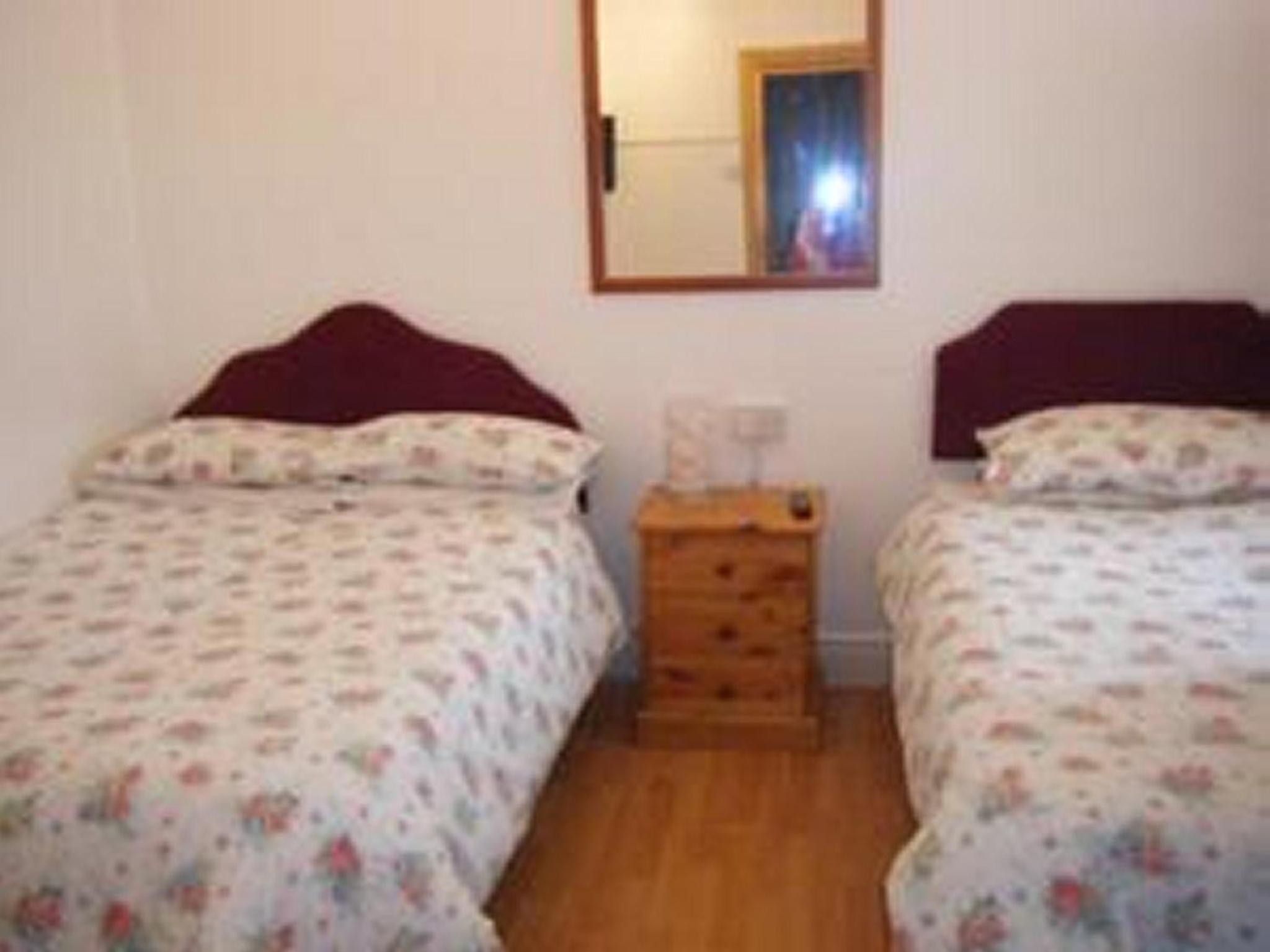 Family Room (2 Adults + 1 Child) - Photo 6