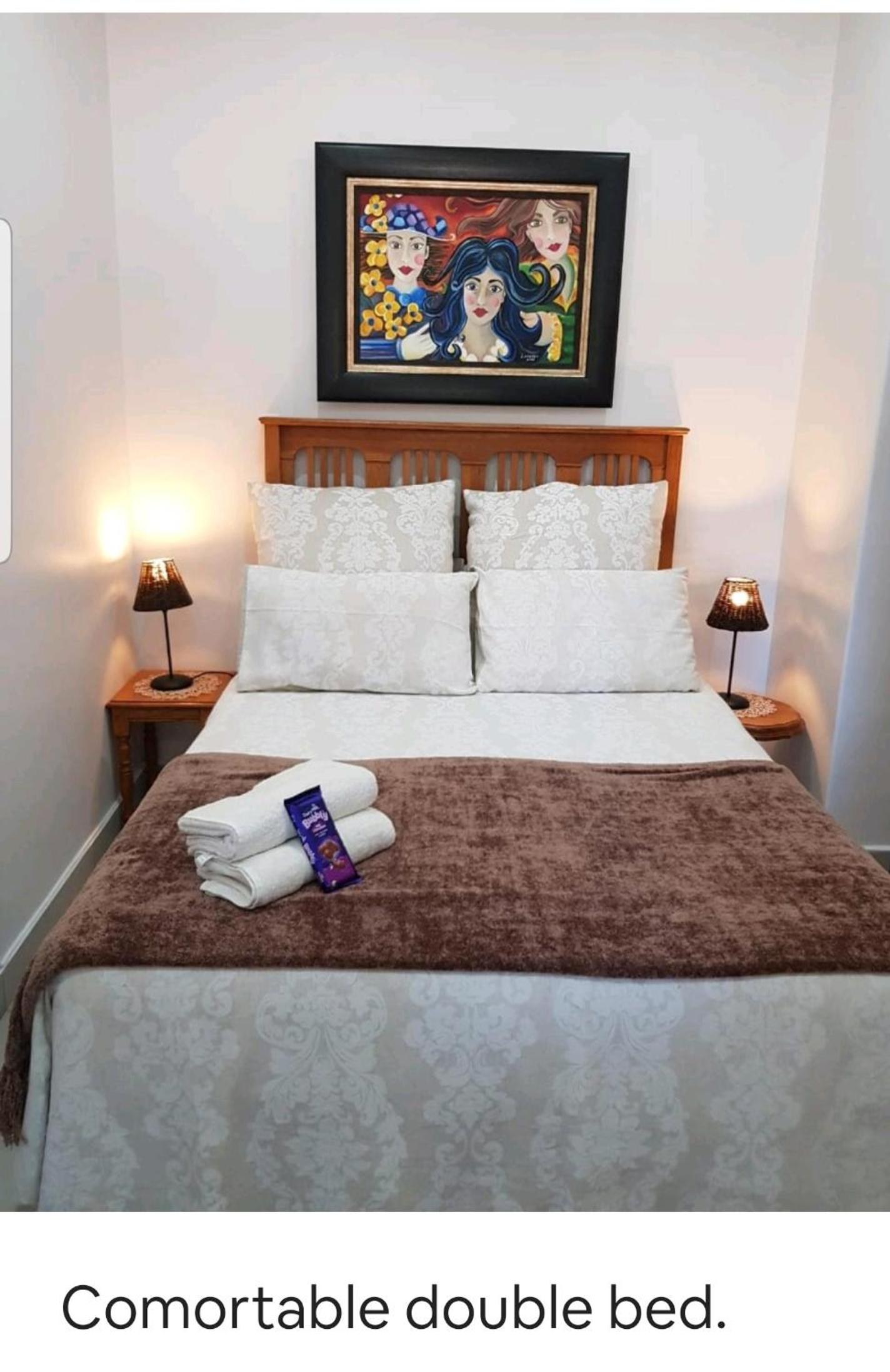 One-Bedroom Apartment - Photo 1