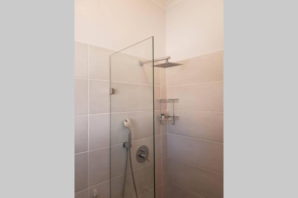 One-Bedroom Apartment - Photo 6