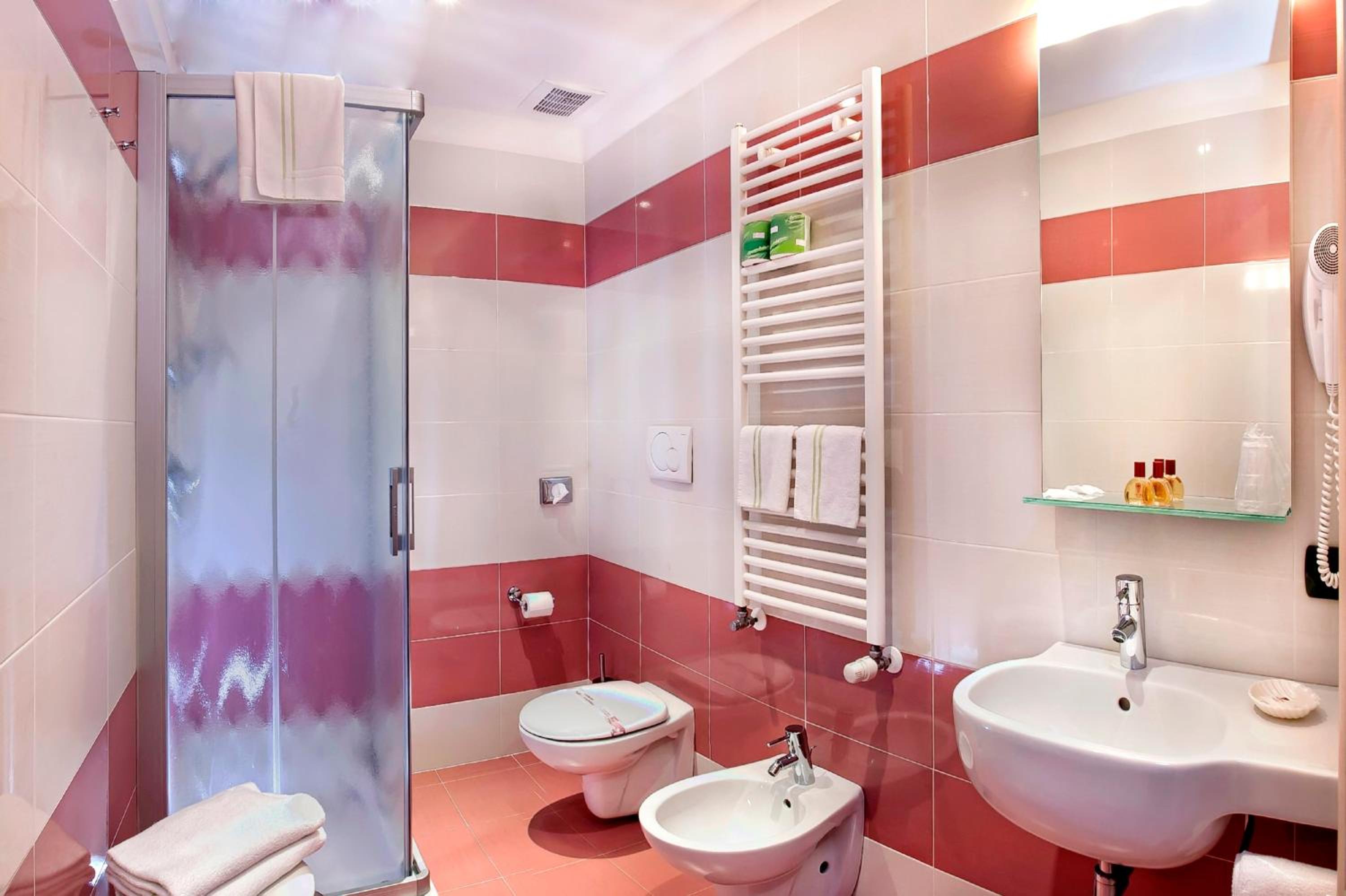 Standard Double Room photo 3