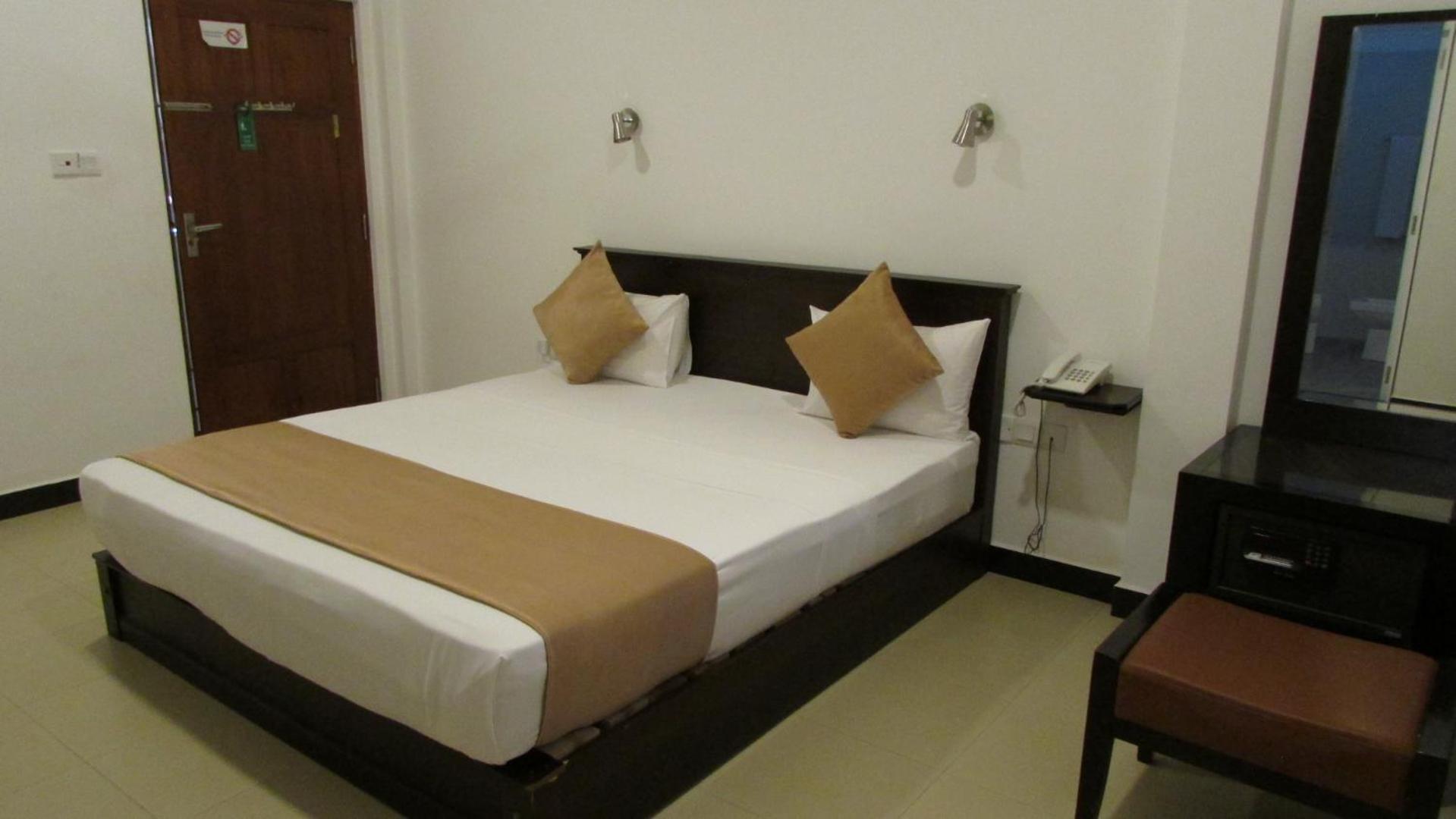 Standard Double Room photo 3