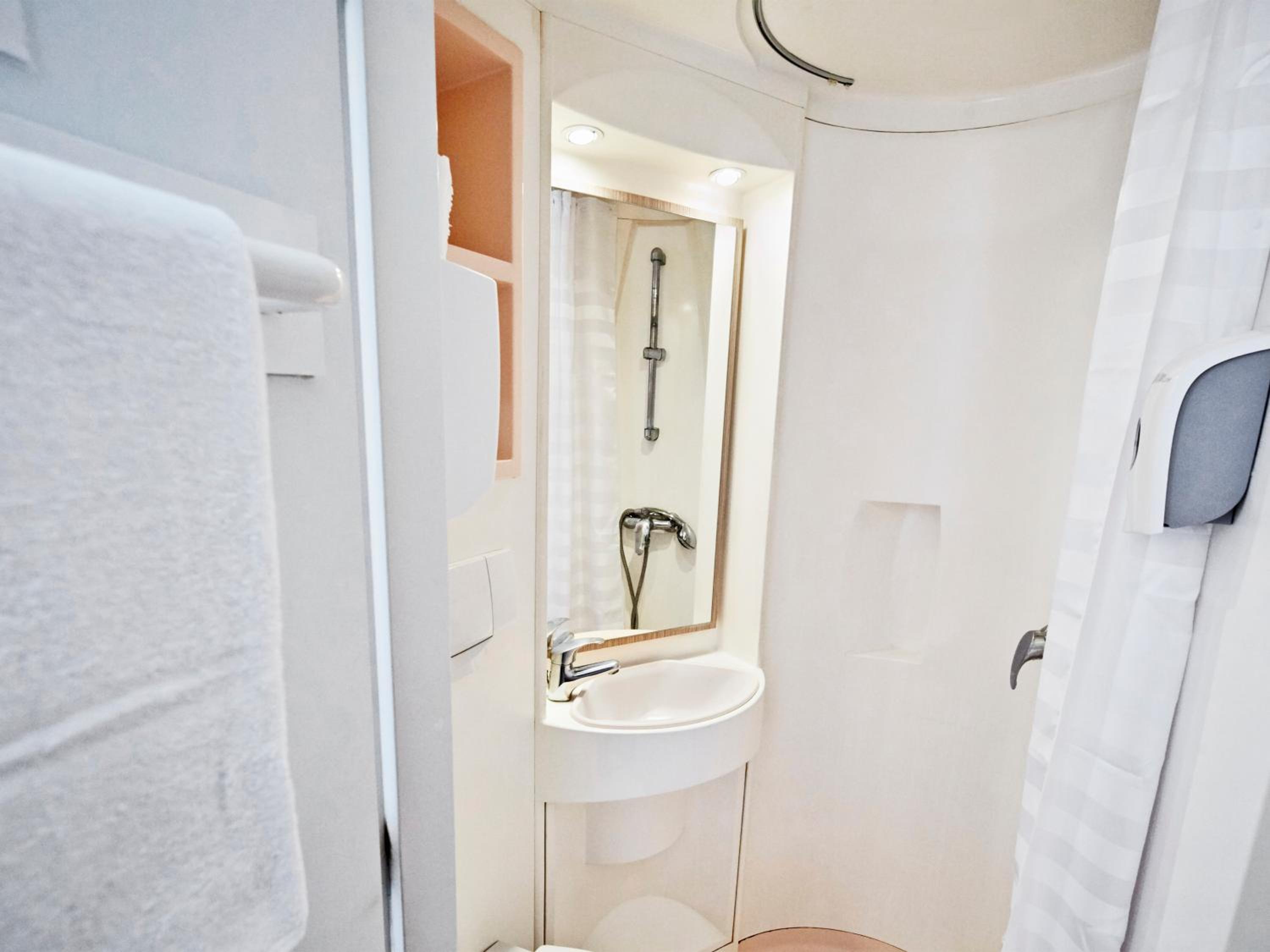 Triple Room - Photo 6