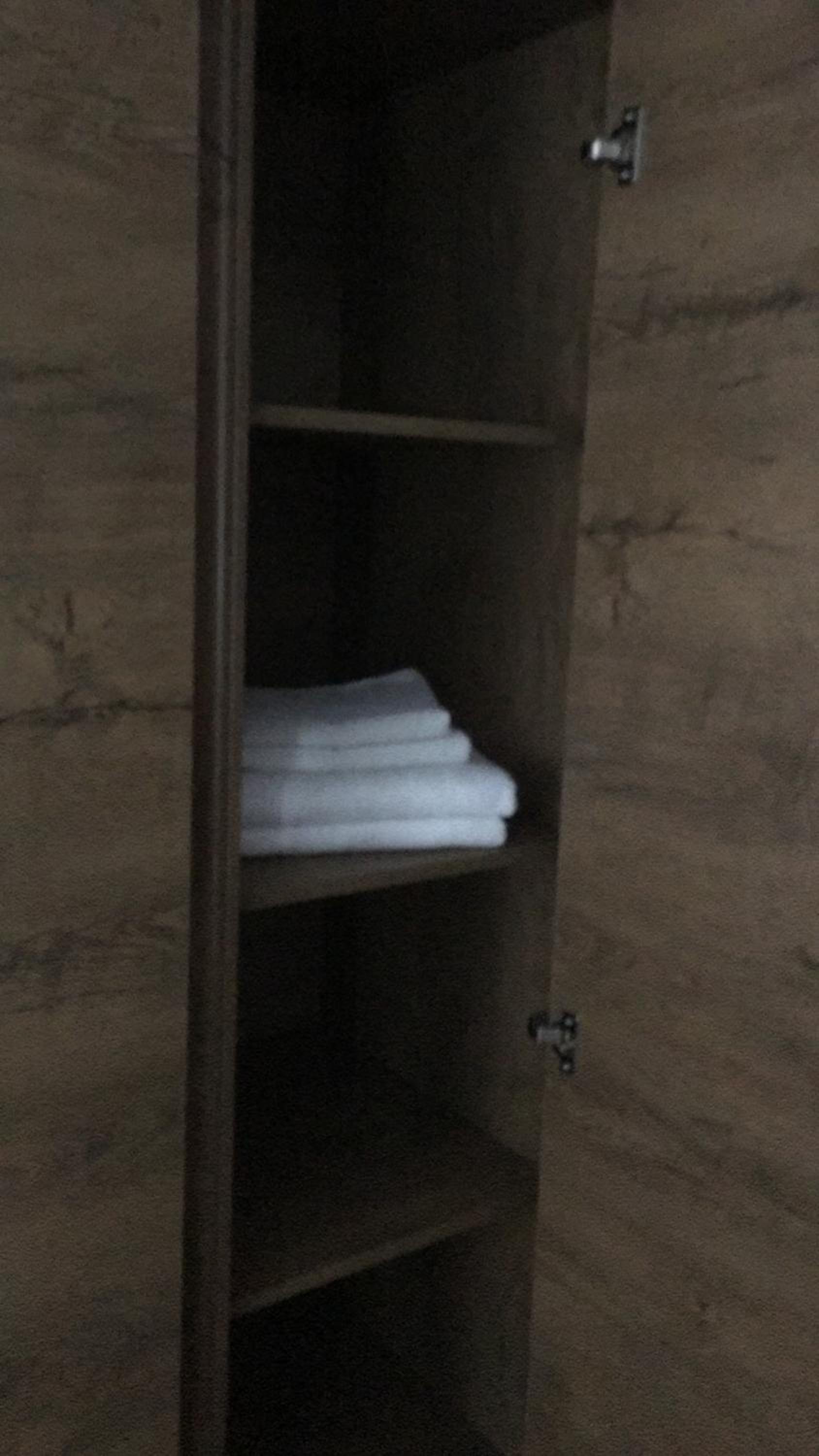 Double Room with Private Bathroom - Photo 12