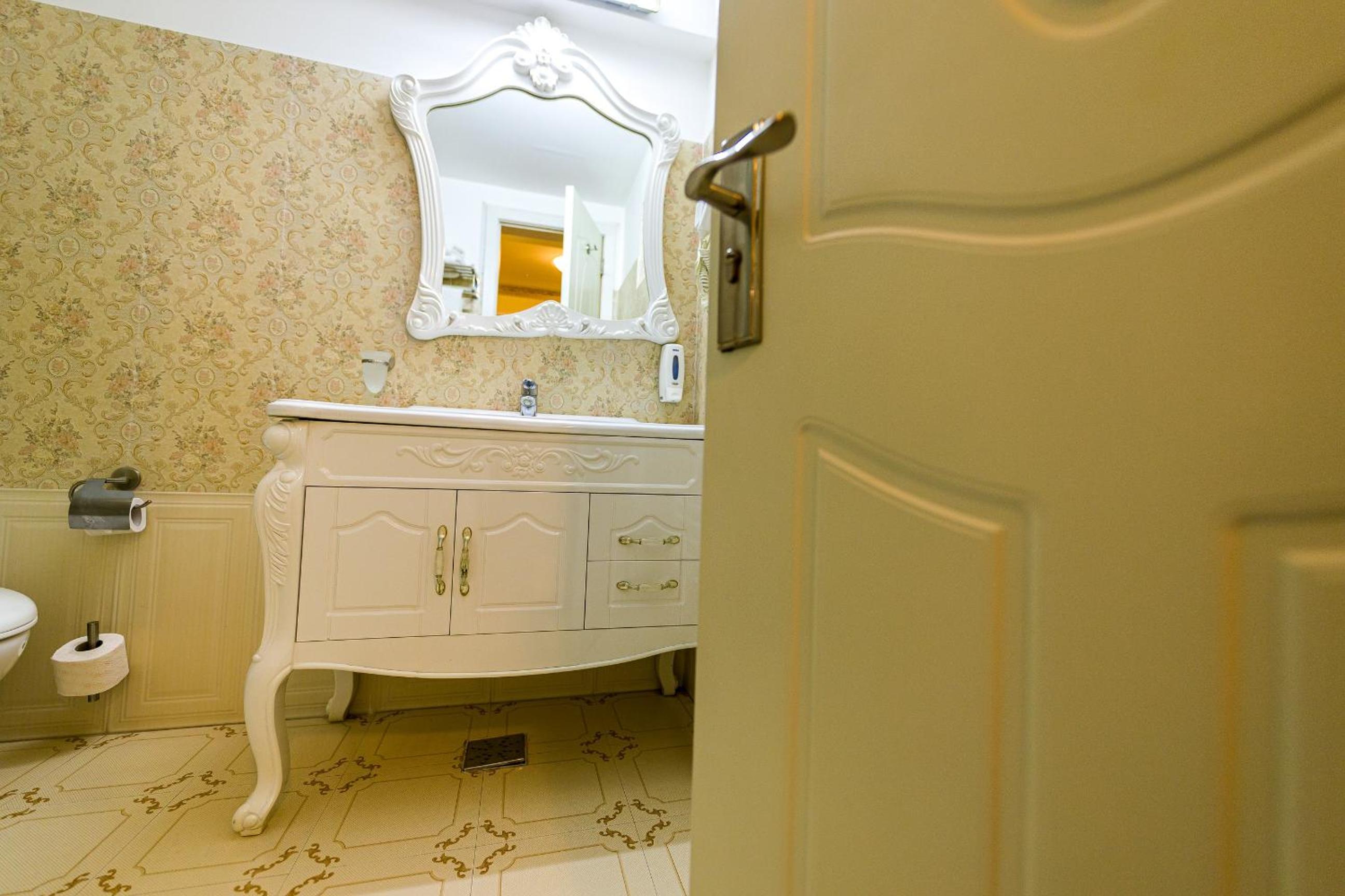 Standard Double or Twin Room photo 2