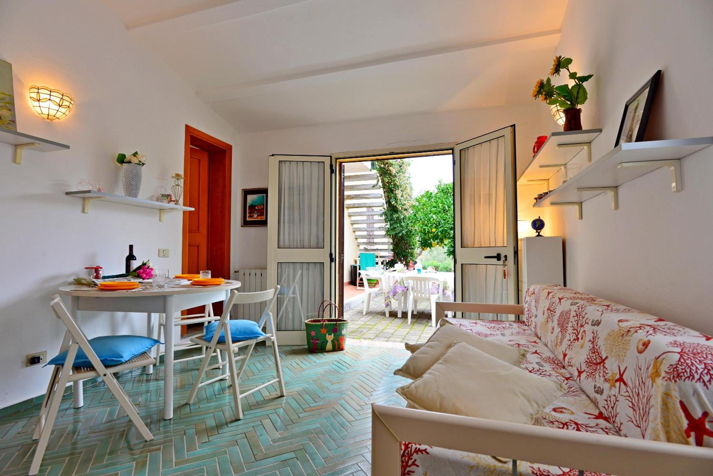 Superior One-Bedroom Apartment
