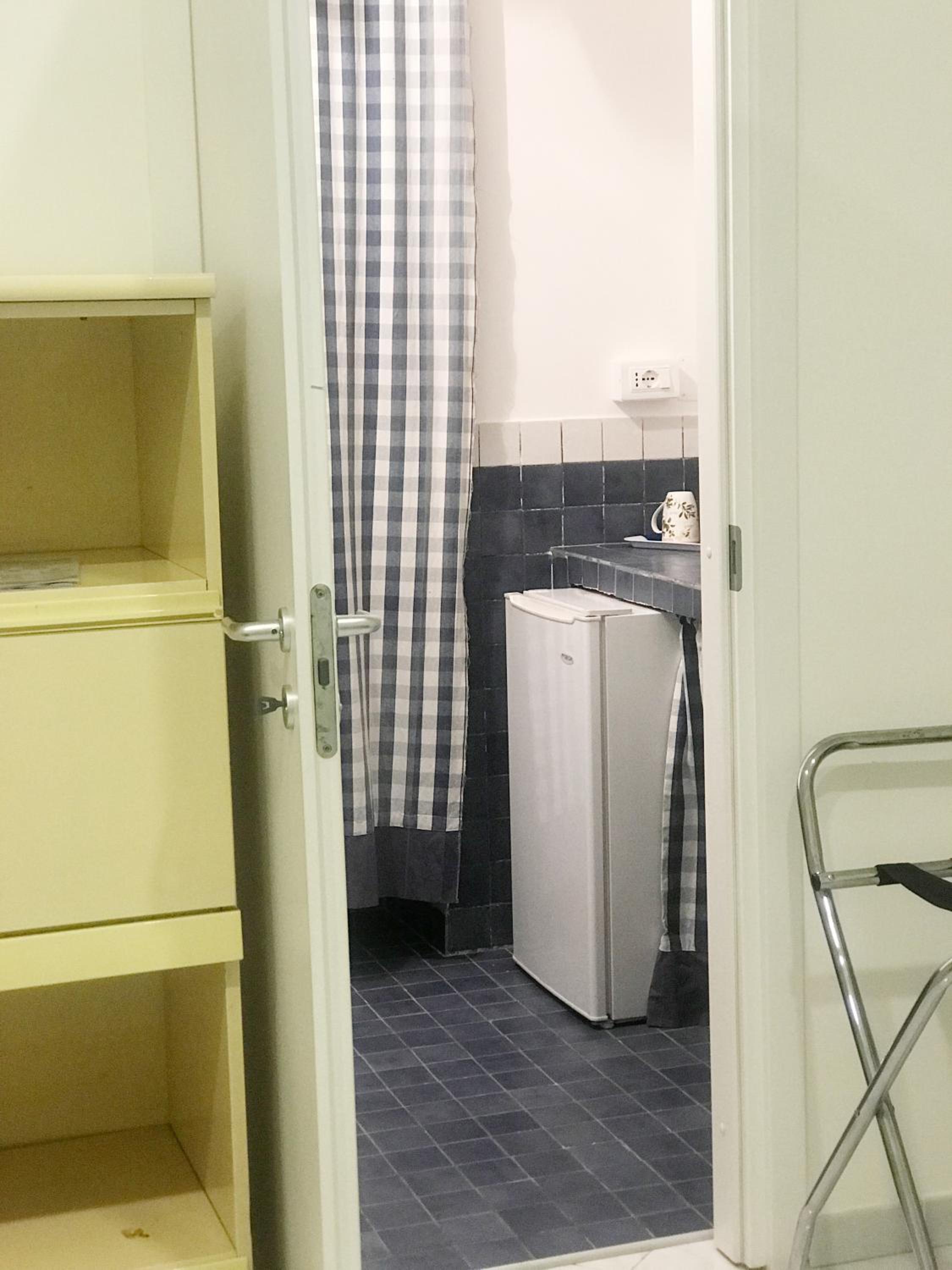 One-Bedroom Apartment - Photo 14