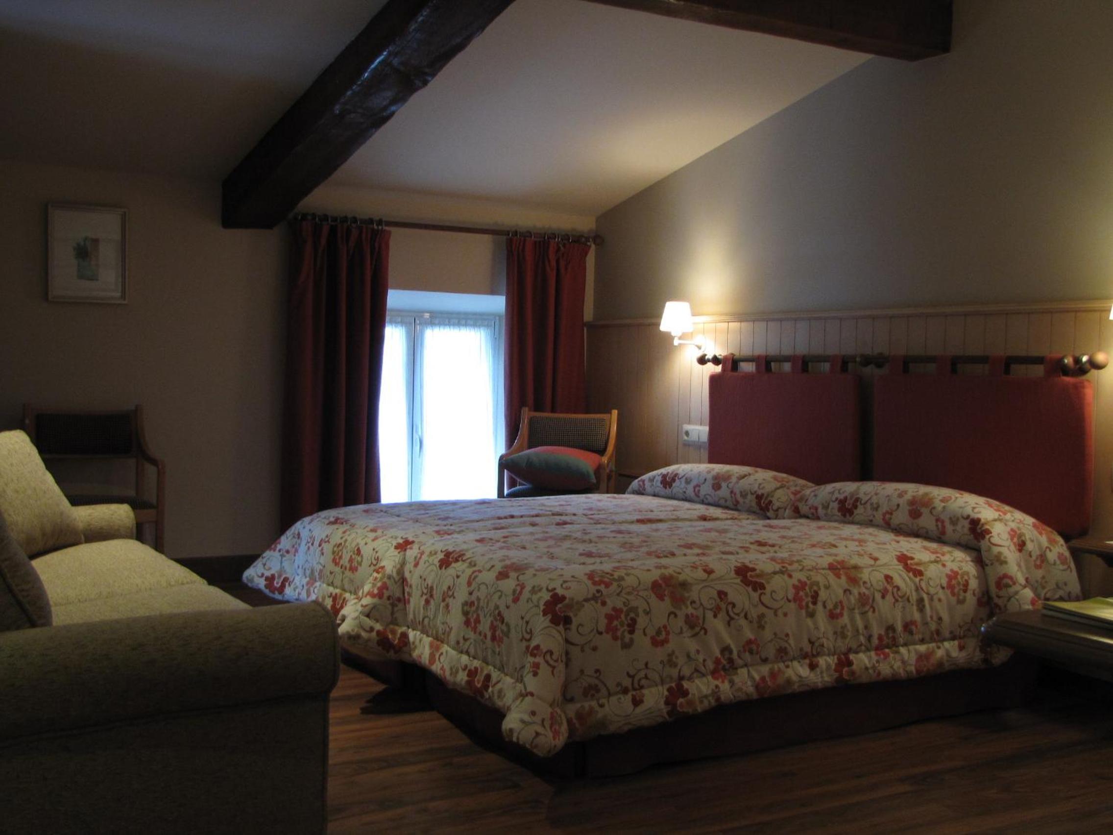 Double or Twin Room - Photo 1