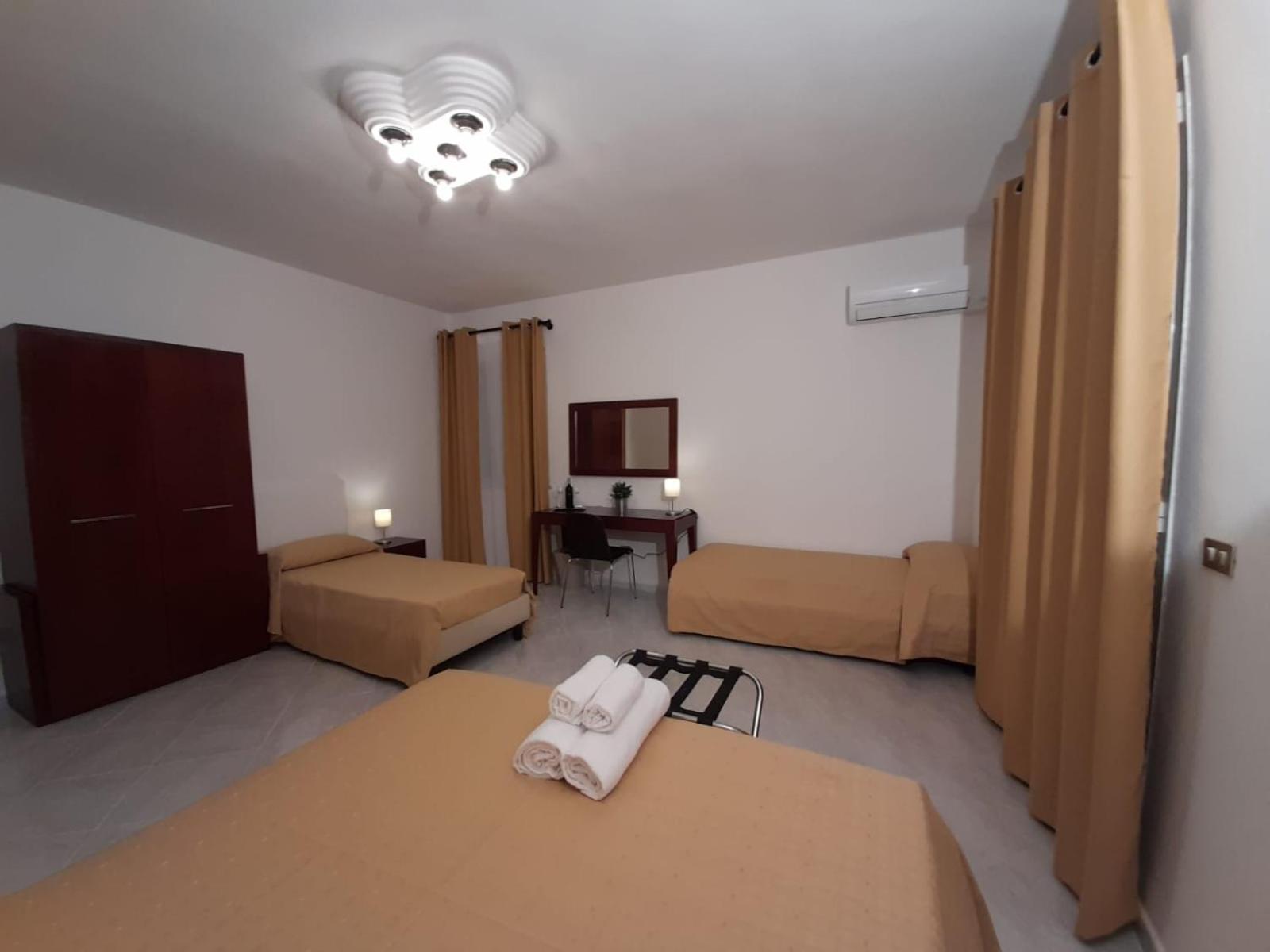 Camera Quadrupla con bagno privato
