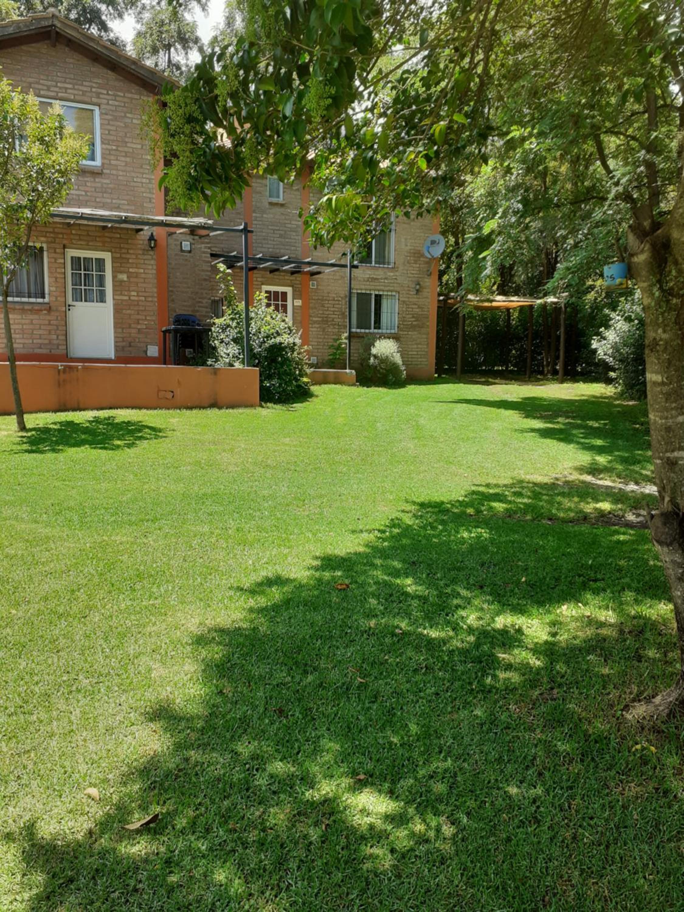 Apartment - Split Level photo 2