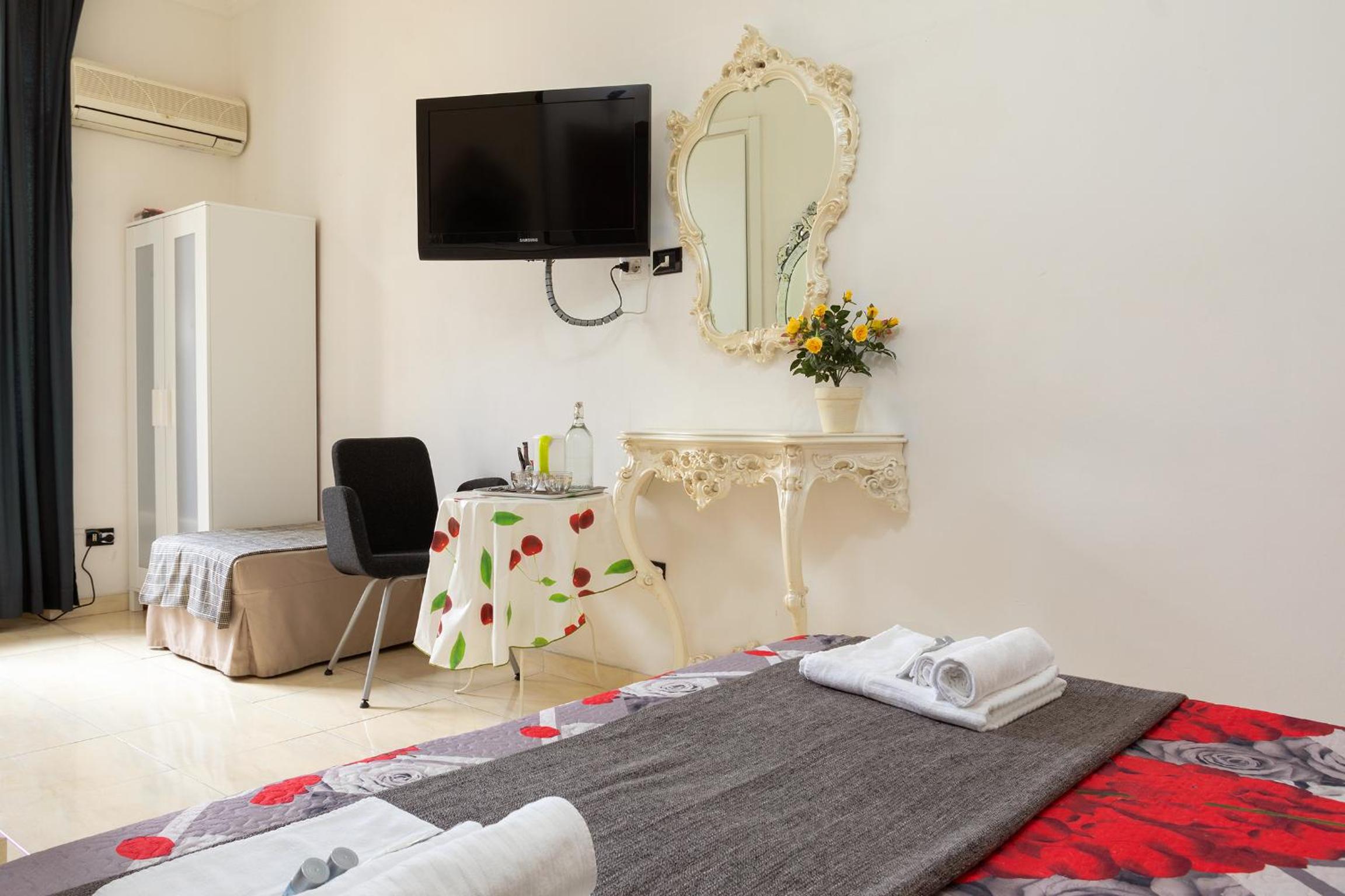 Double Room photo 2