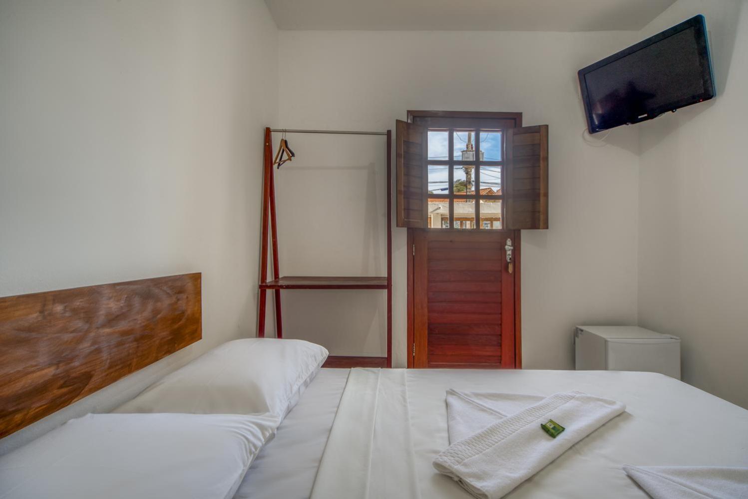 Double Room with Patio - Photo 4
