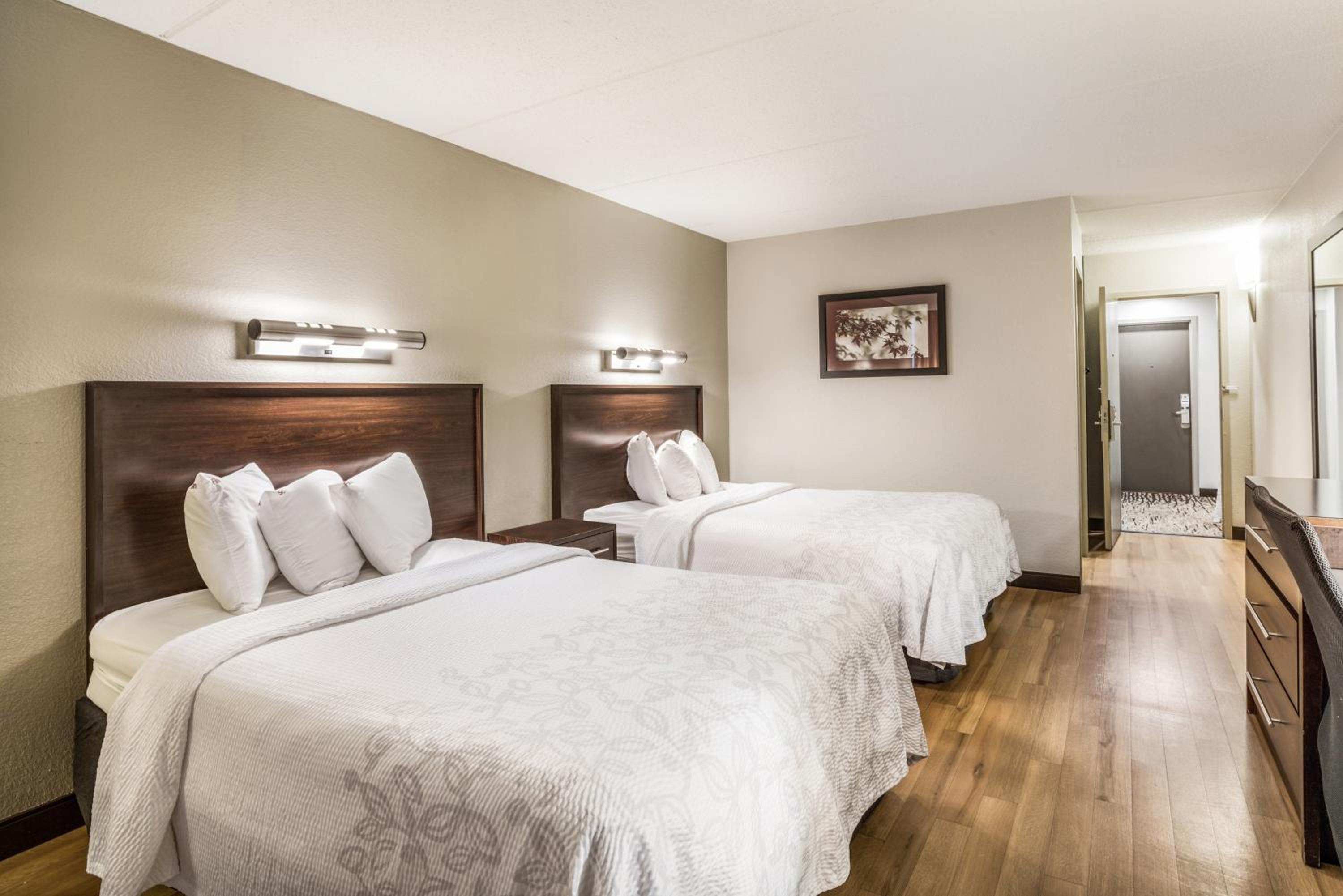 Deluxe Room with Two Double Beds Smoke Free - Photo 5