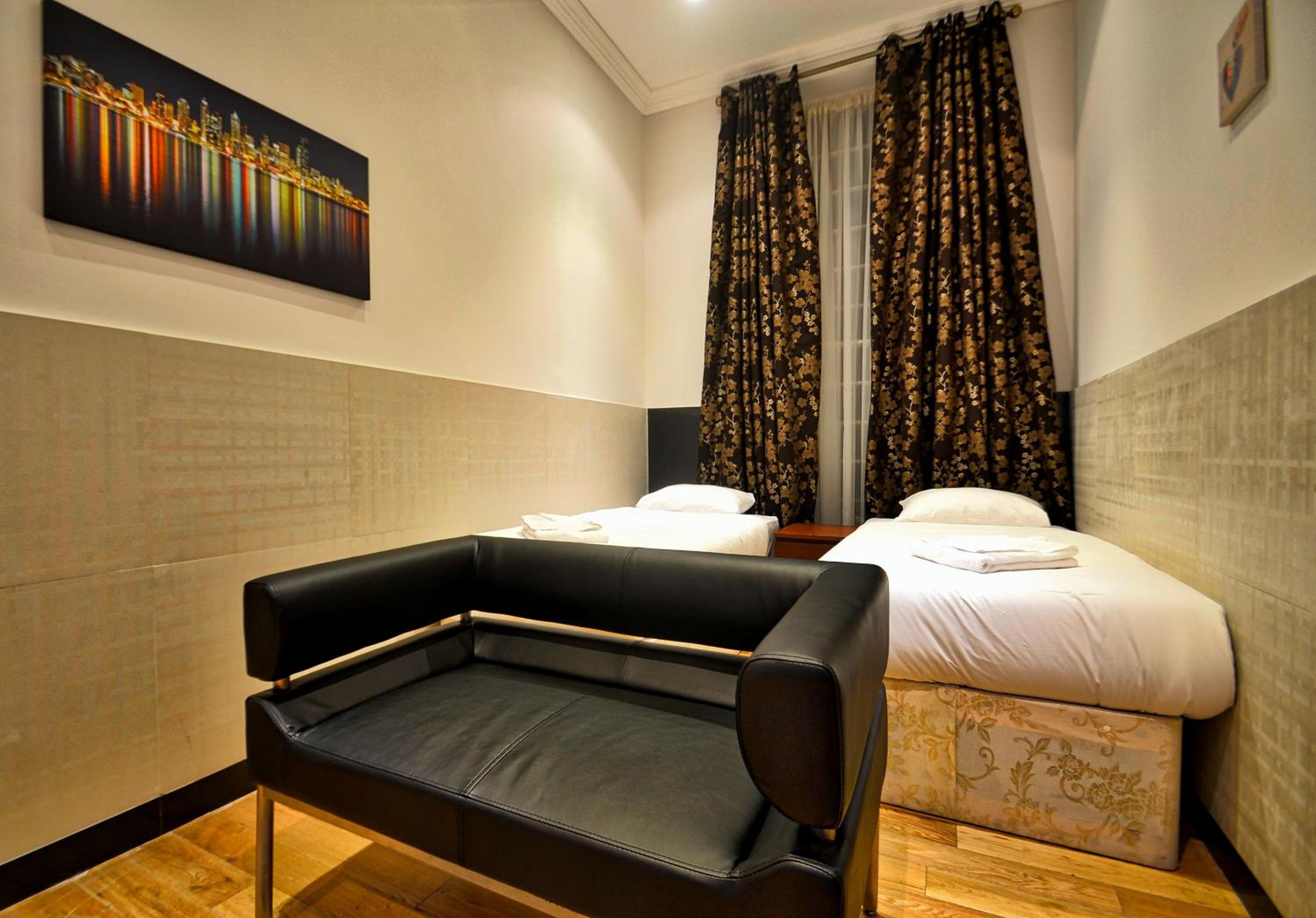 Two-Bedroom Apartment (4 Adults) photo 2