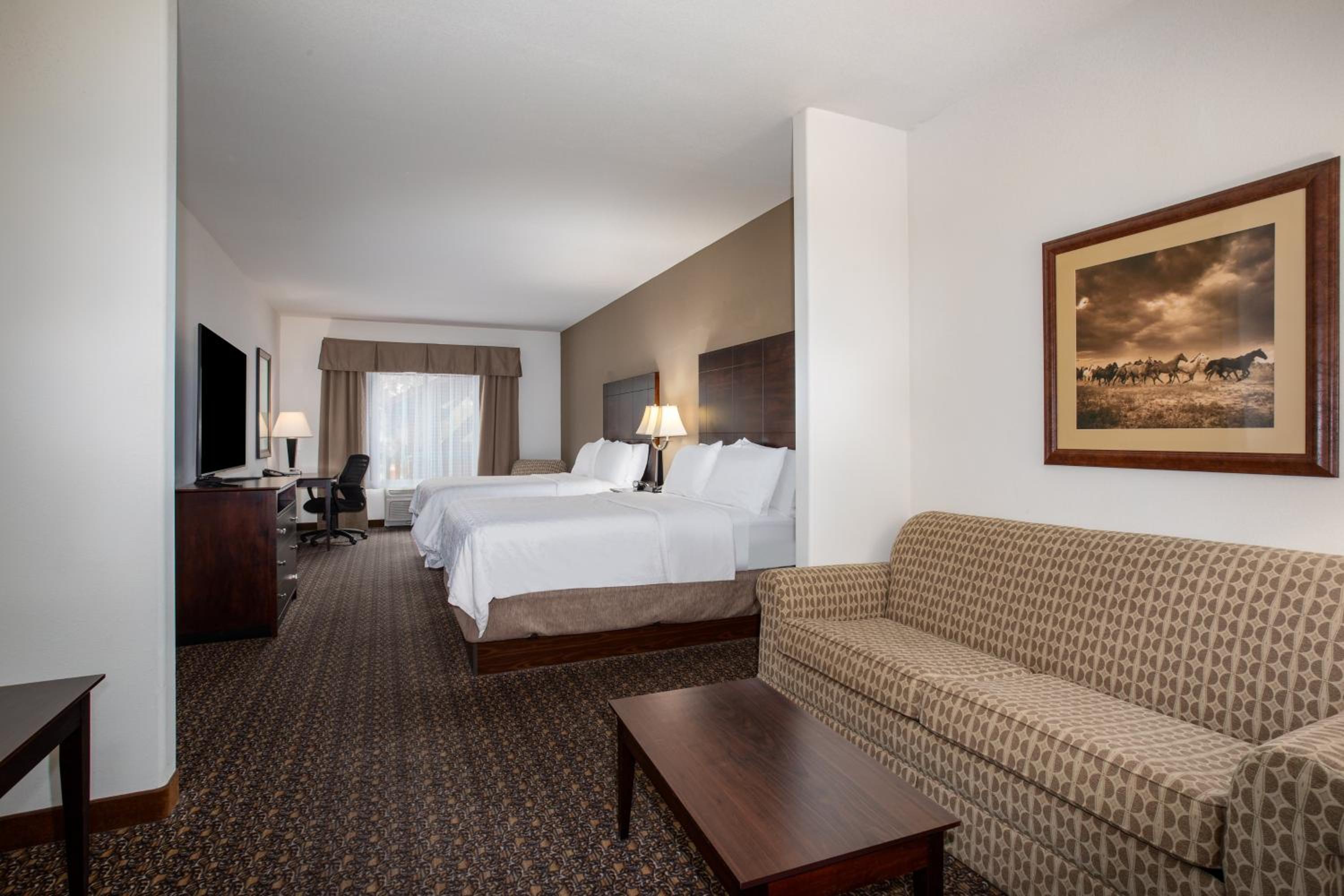 Executive King Suite - Photo 1