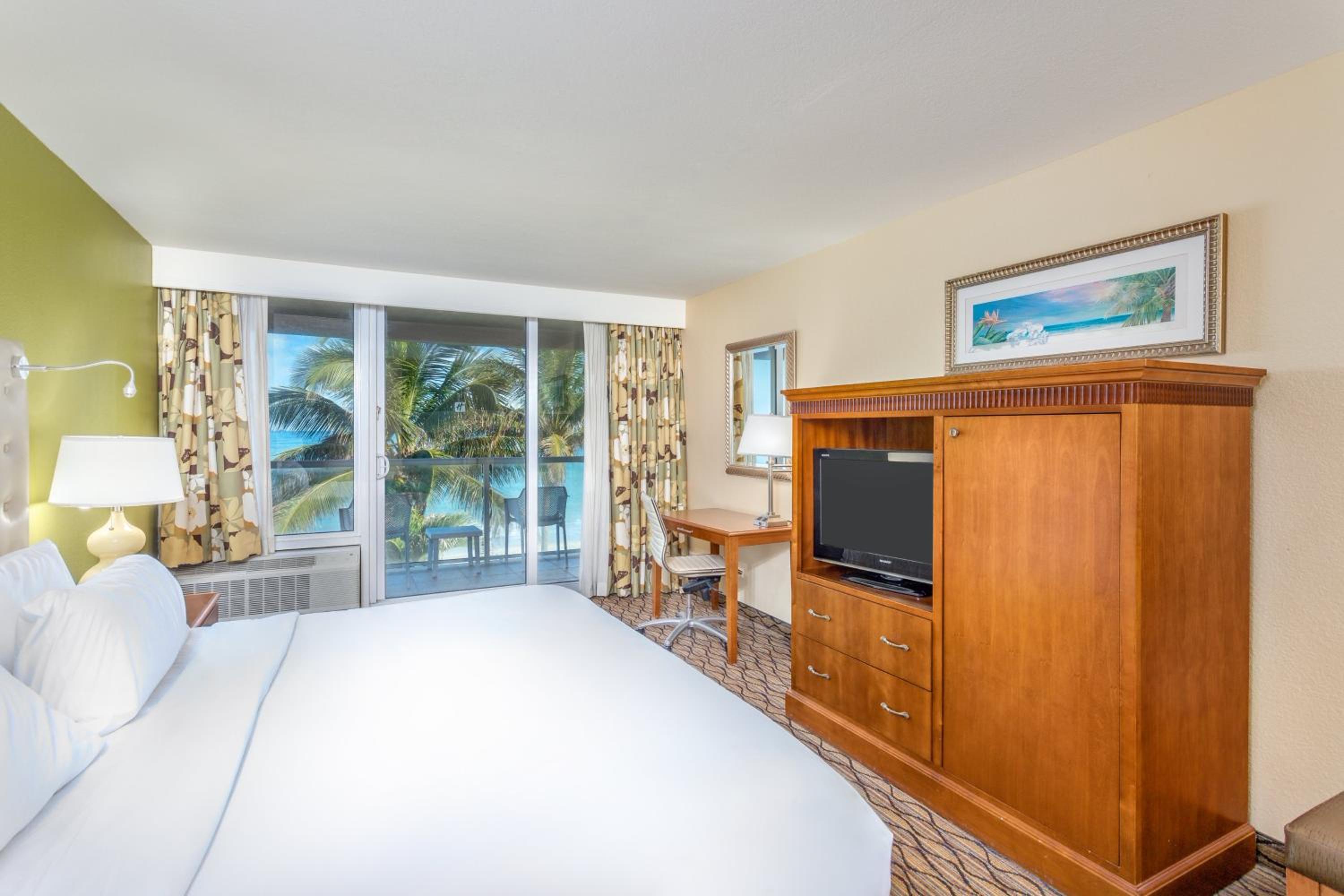 King Suite with Ocean View - Photo 2