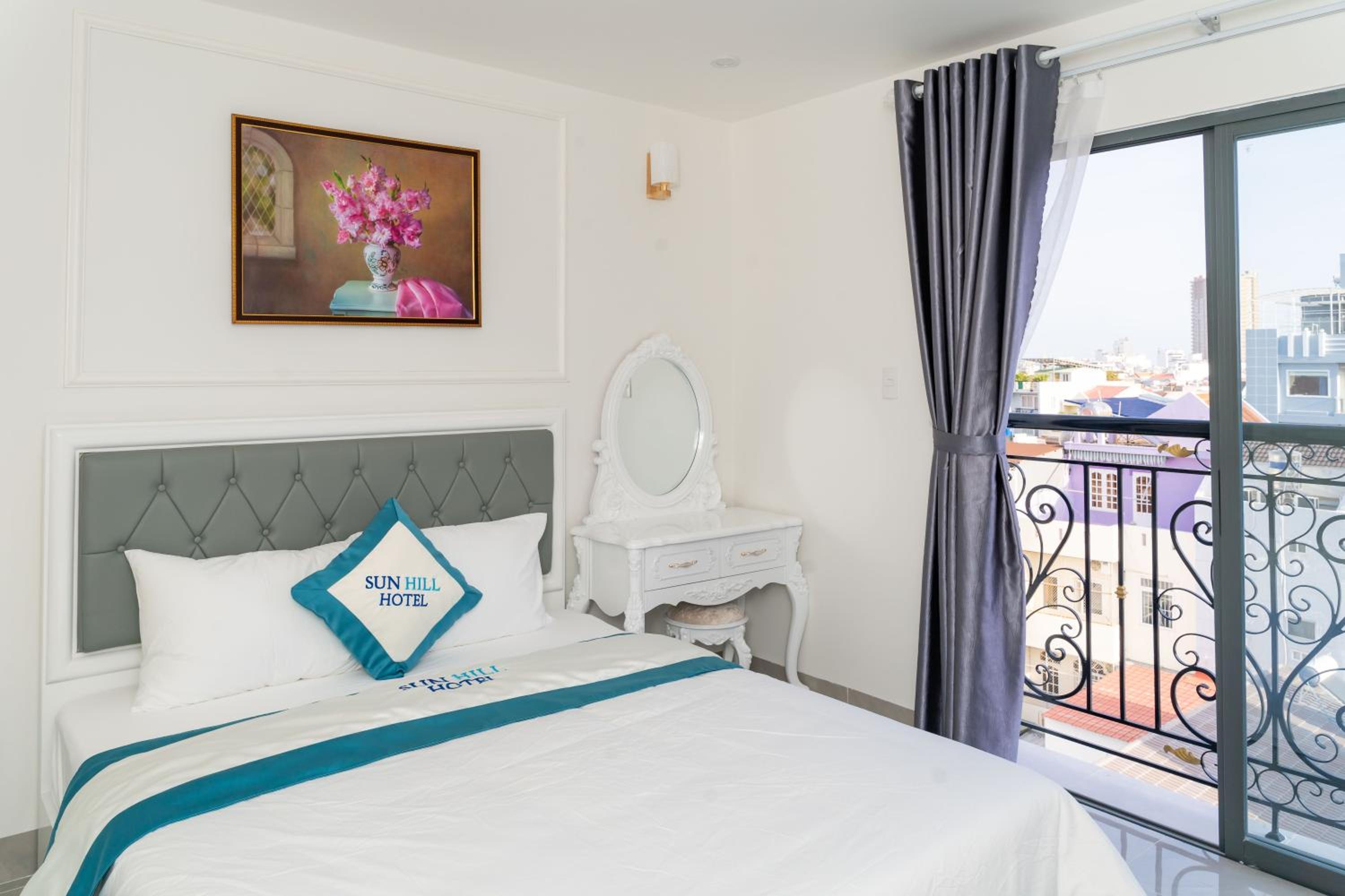 Superior Double Room with Balcony - Photo 1