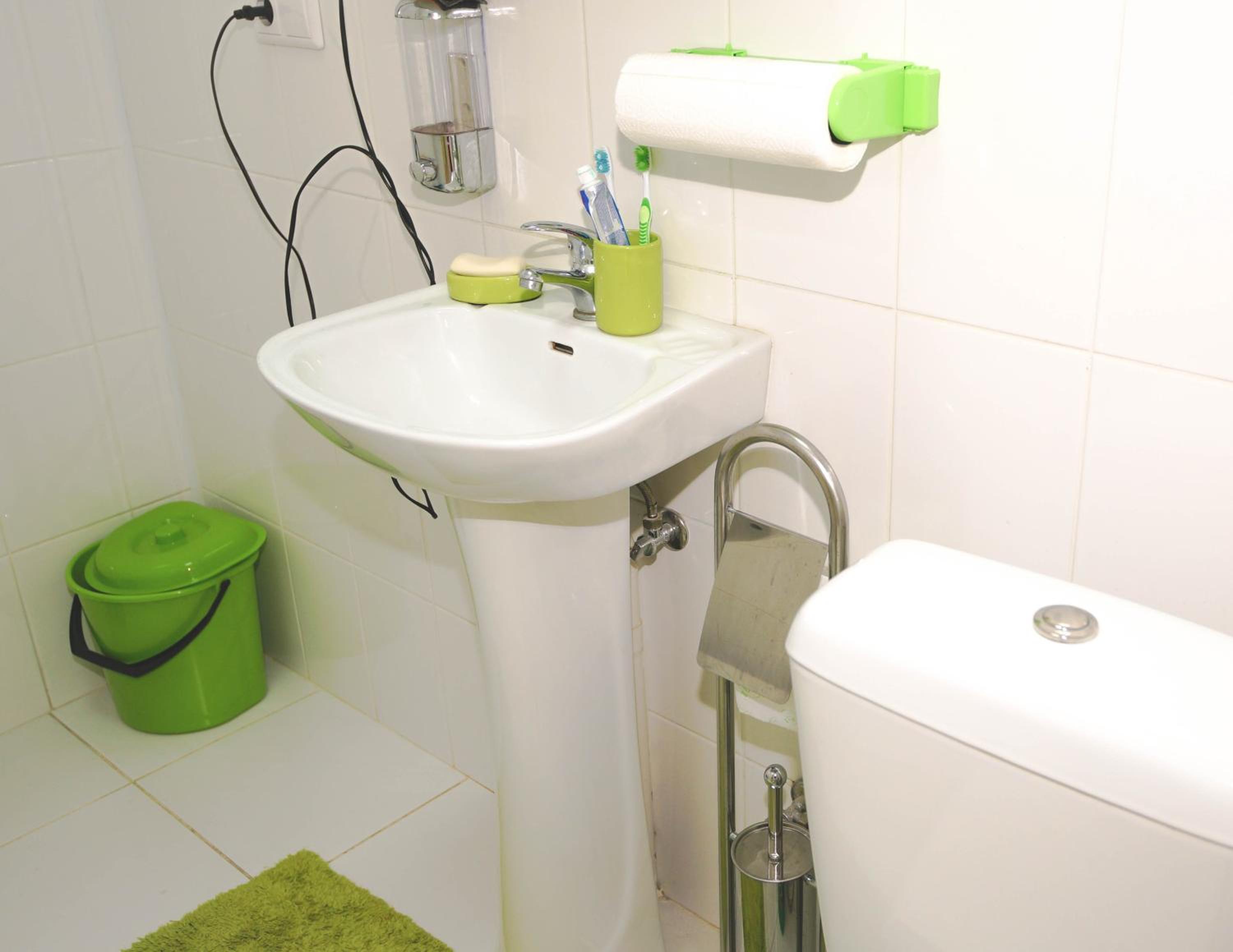 Single Bed in 2-Bed Dormitory Room with Shower photo 3