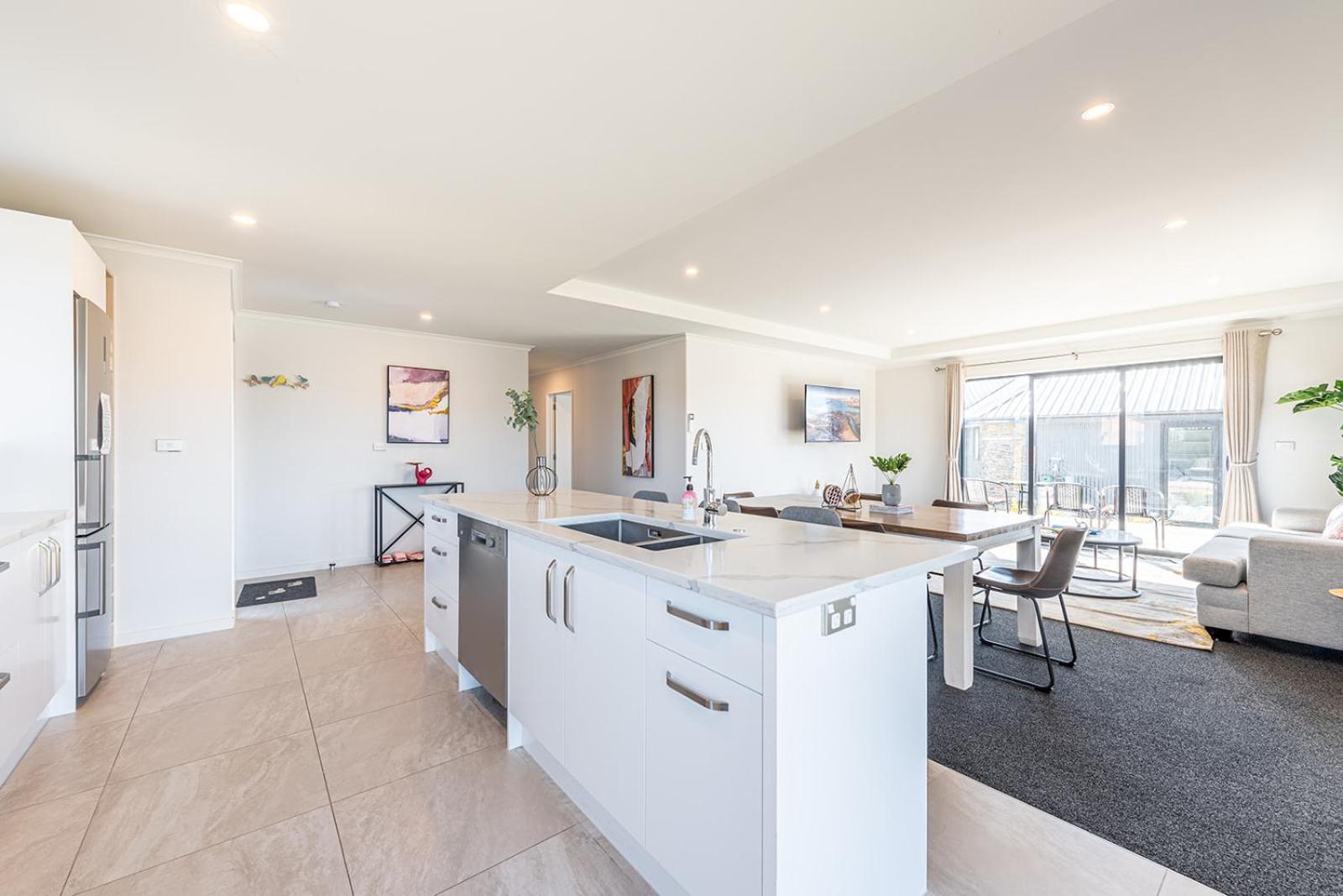 Three-Bedroom House - Photo 6
