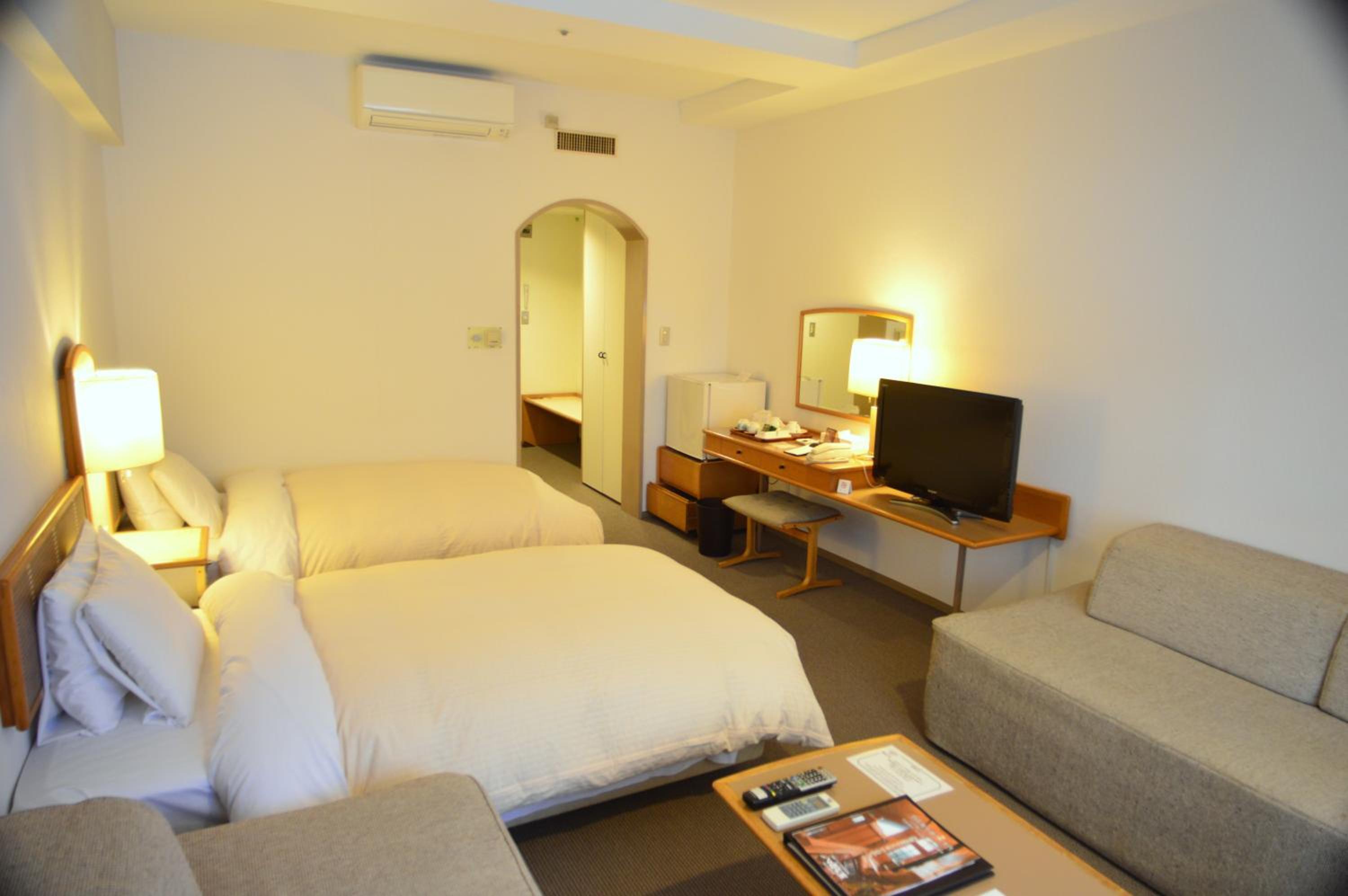 Standard Twin Room - Non-Smoking photo 2