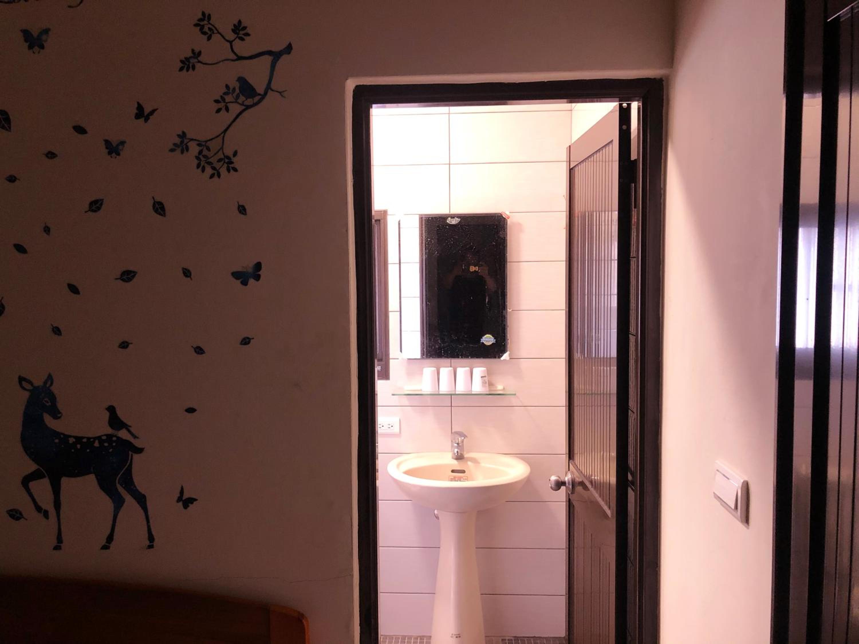 Triple Room with Private Bathroom photo 3